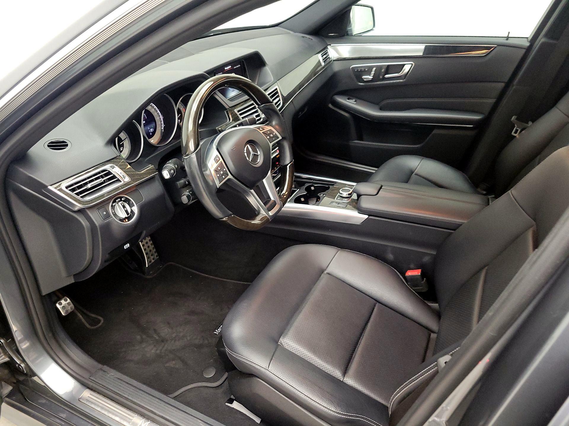 Thumbnail: 2016 Mercedes-Benz E-Class - 11