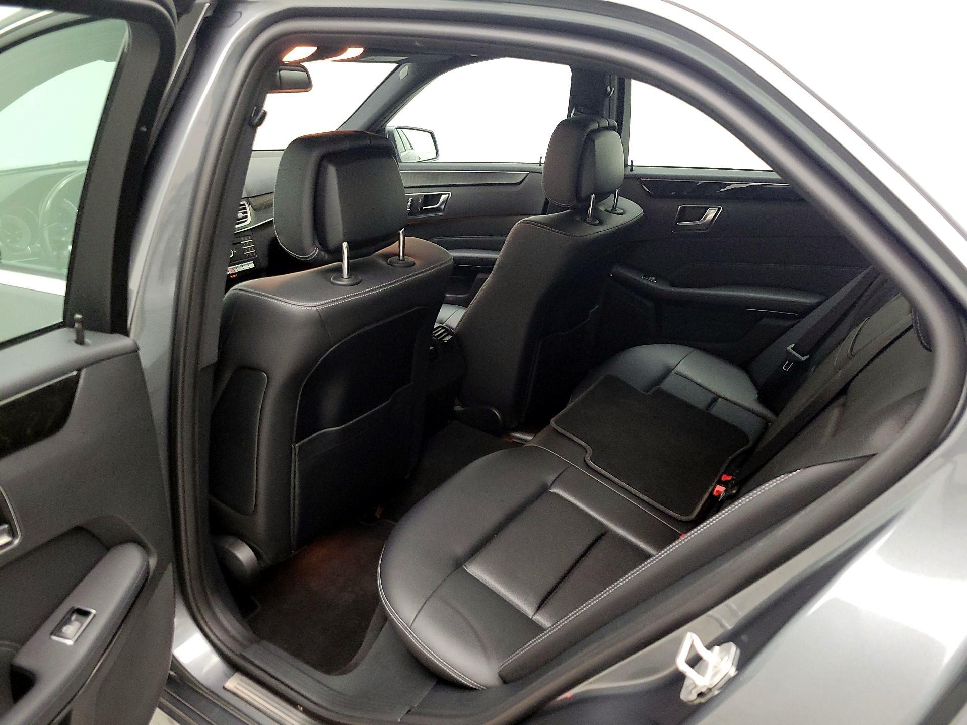 Thumbnail: 2016 Mercedes-Benz E-Class - 20