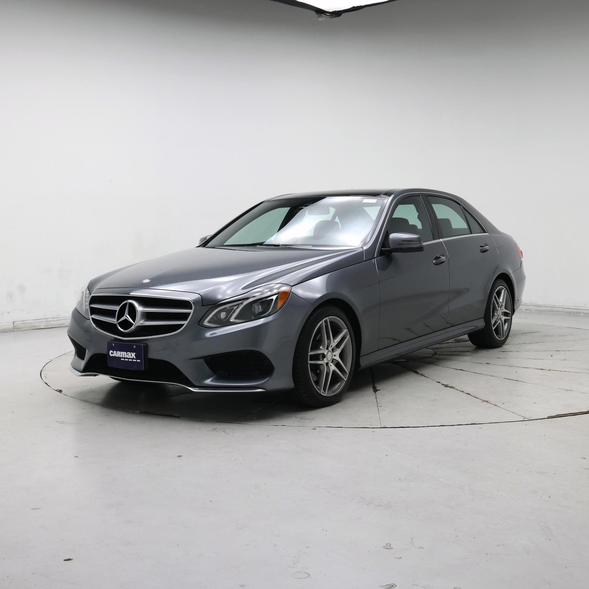 Thumbnail: 2016 Mercedes-Benz E-Class - 4
