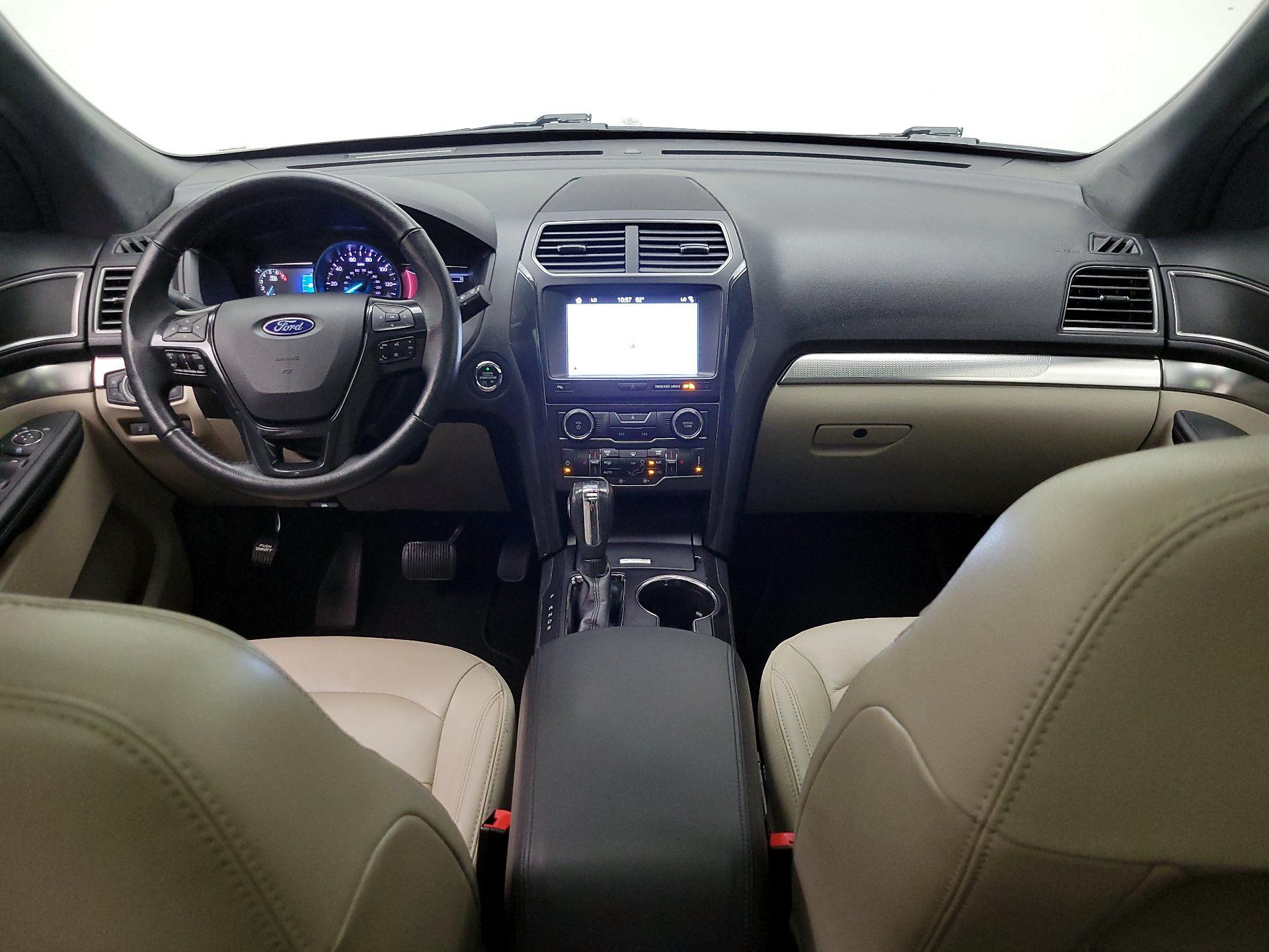 Thumbnail: 2018 Ford Explorer - 9