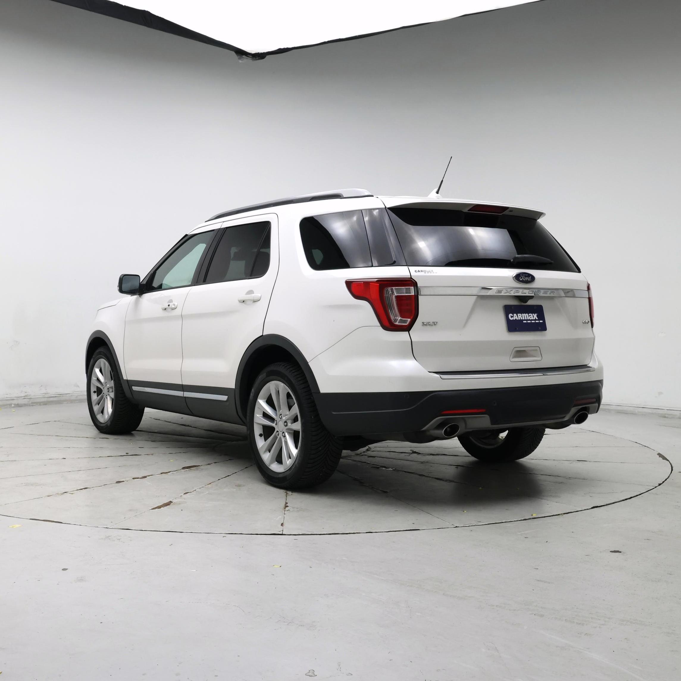 Thumbnail: 2018 Ford Explorer - 2