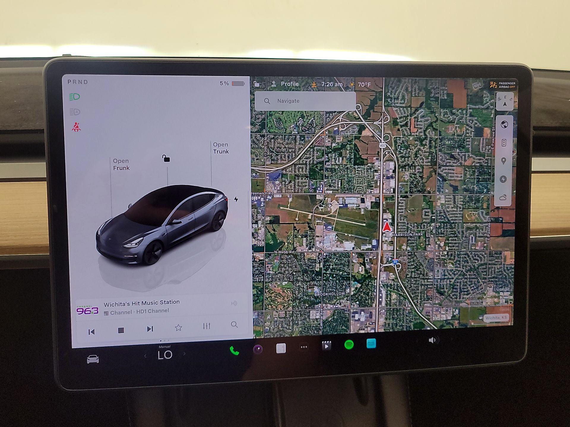 Thumbnail: 2023 Tesla Model 3 - 13