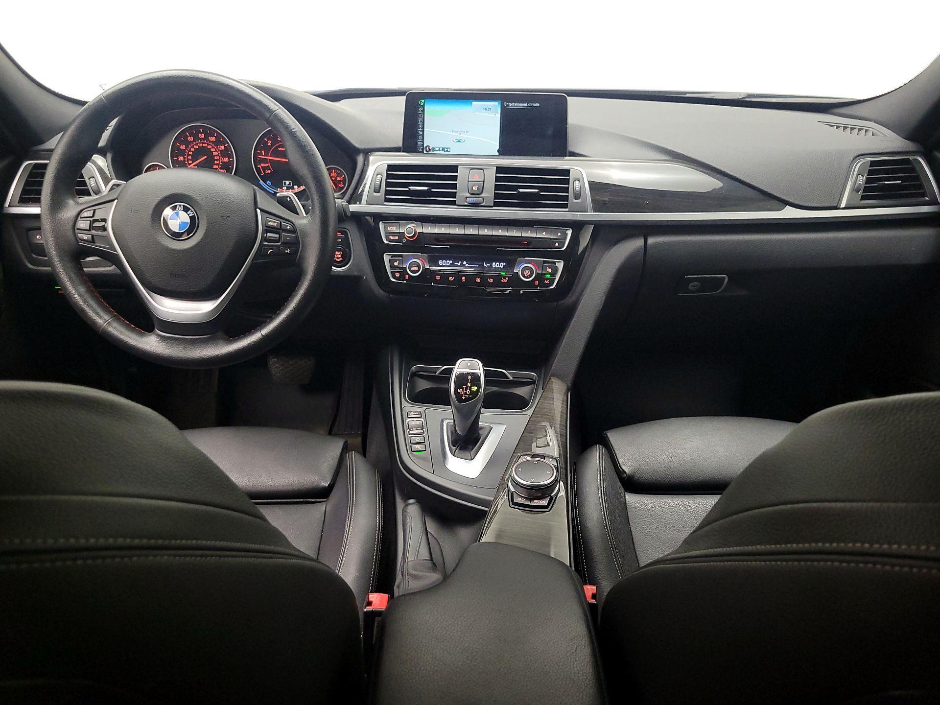 Thumbnail: 2016 BMW 3 Series - 9
