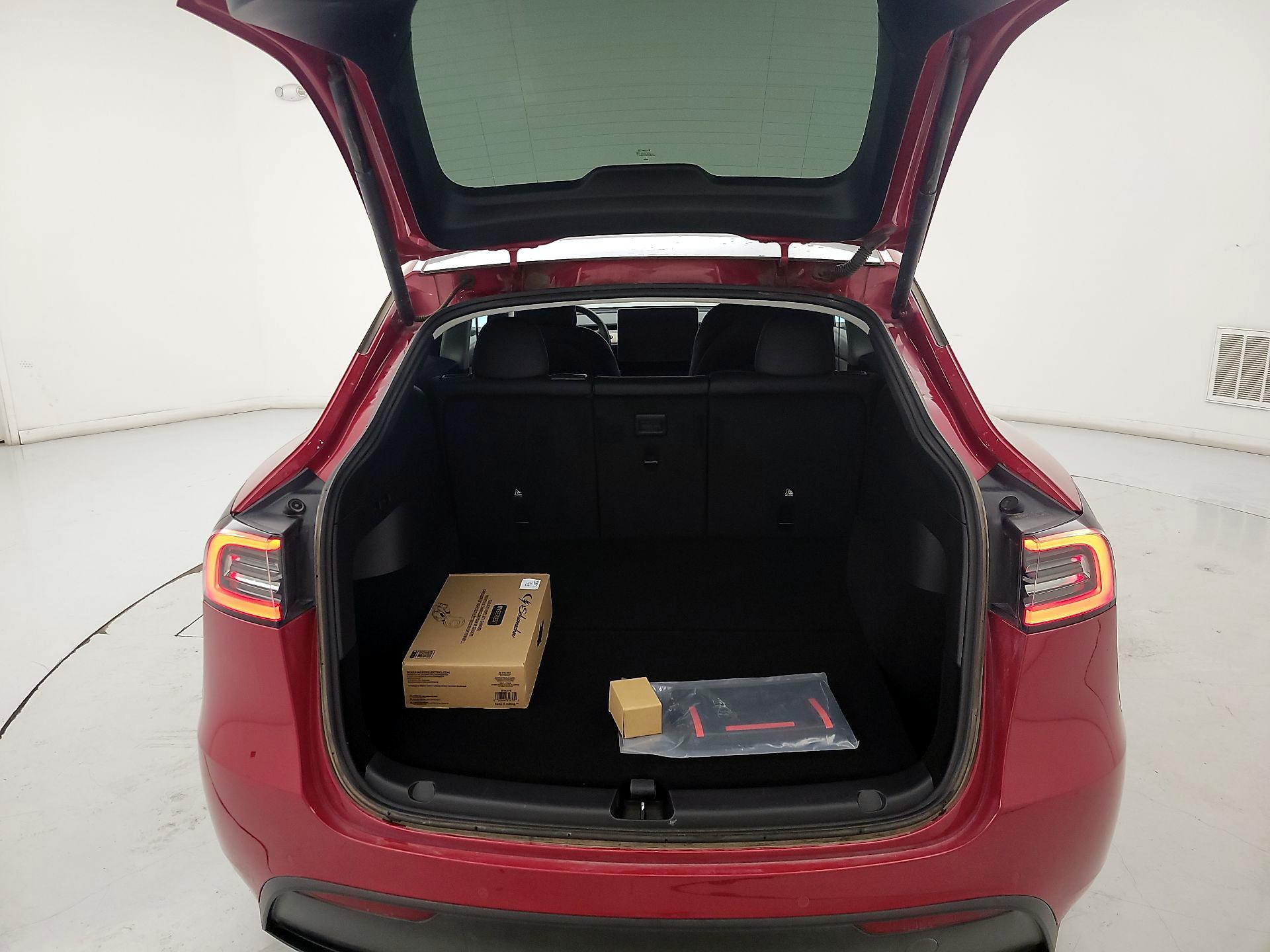 Thumbnail: 2022 Tesla Model Y - 20