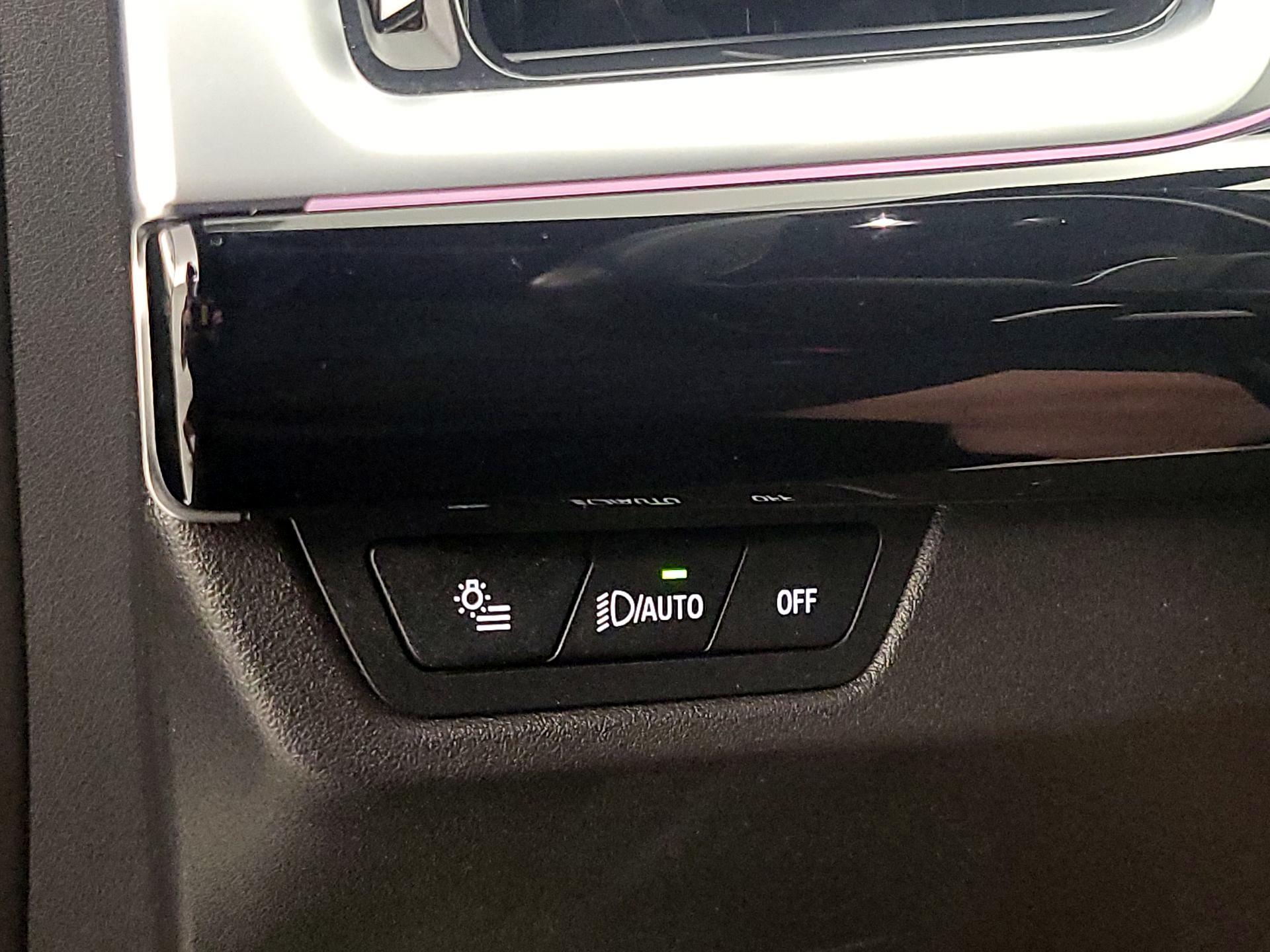 Thumbnail: 2023 BMW X1 - 13