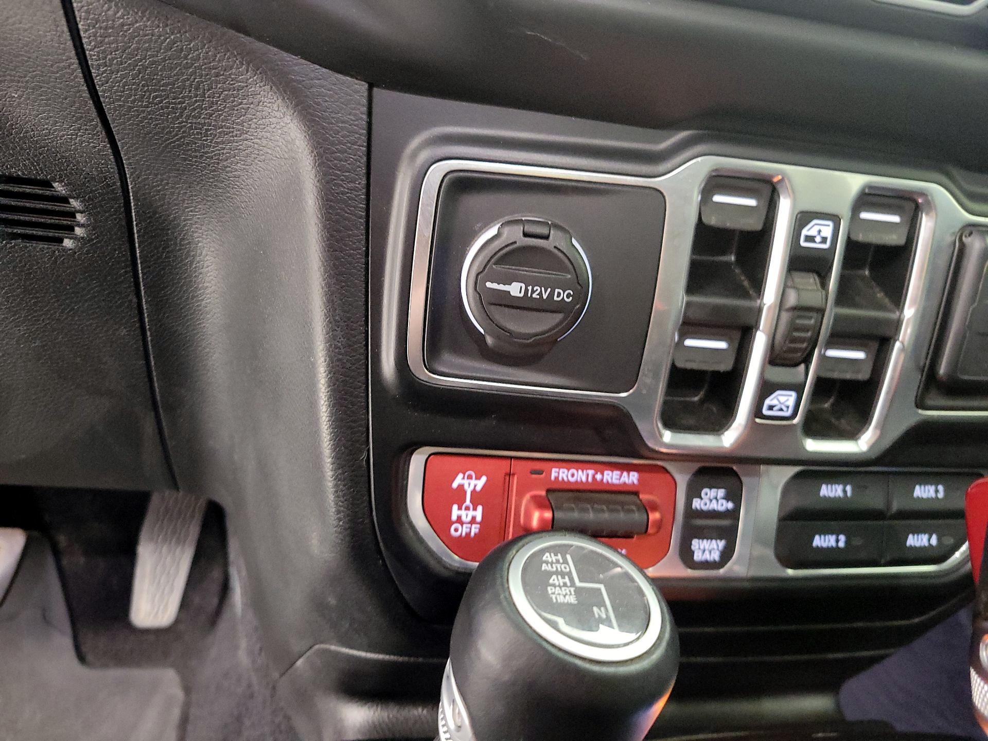 Thumbnail: 2021 Jeep Wrangler - 19