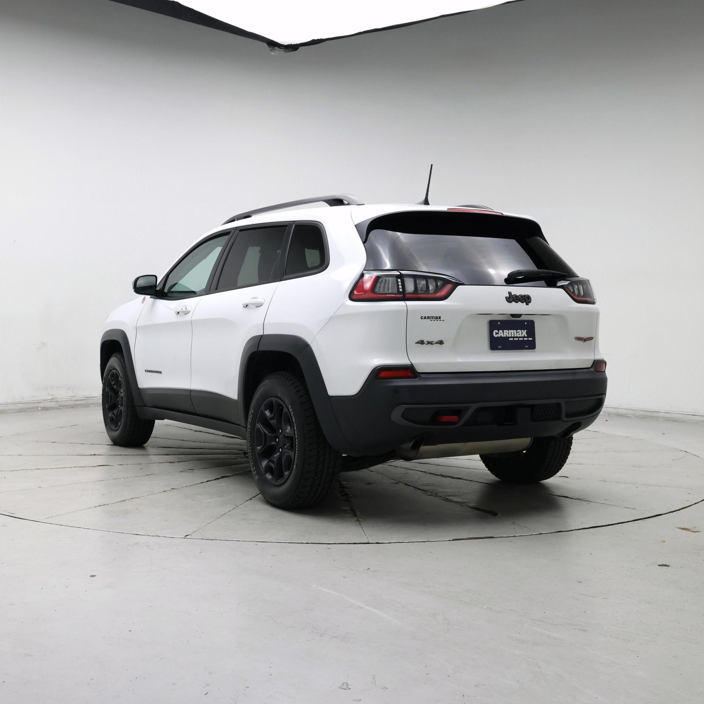 Thumbnail: 2019 Jeep Cherokee - 2