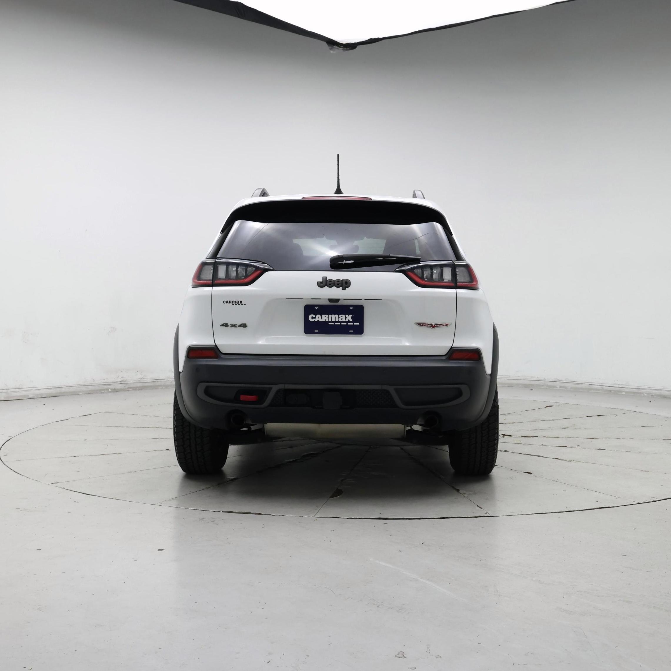 Thumbnail: 2019 Jeep Cherokee - 6