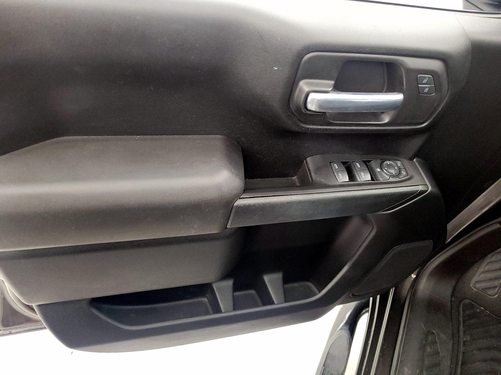Thumbnail: 2021 Chevrolet Silverado 1500 - 12