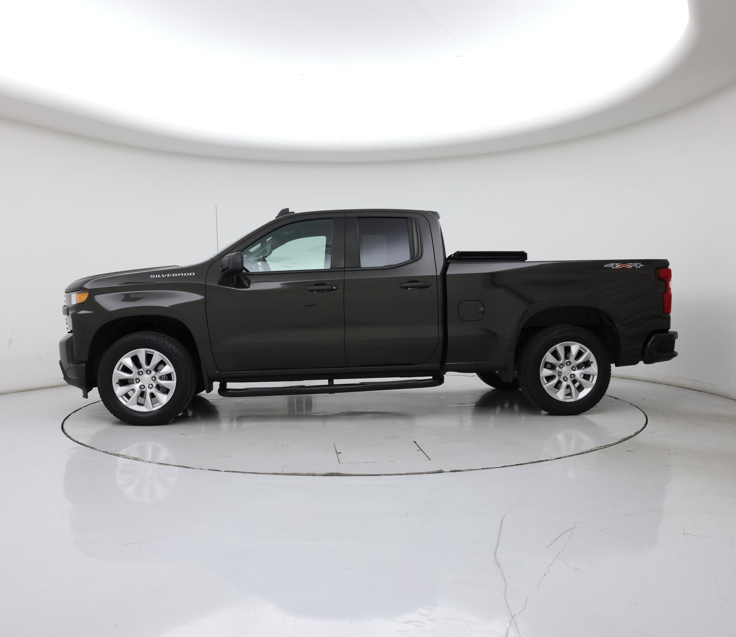 Thumbnail: 2021 Chevrolet Silverado 1500 - 3