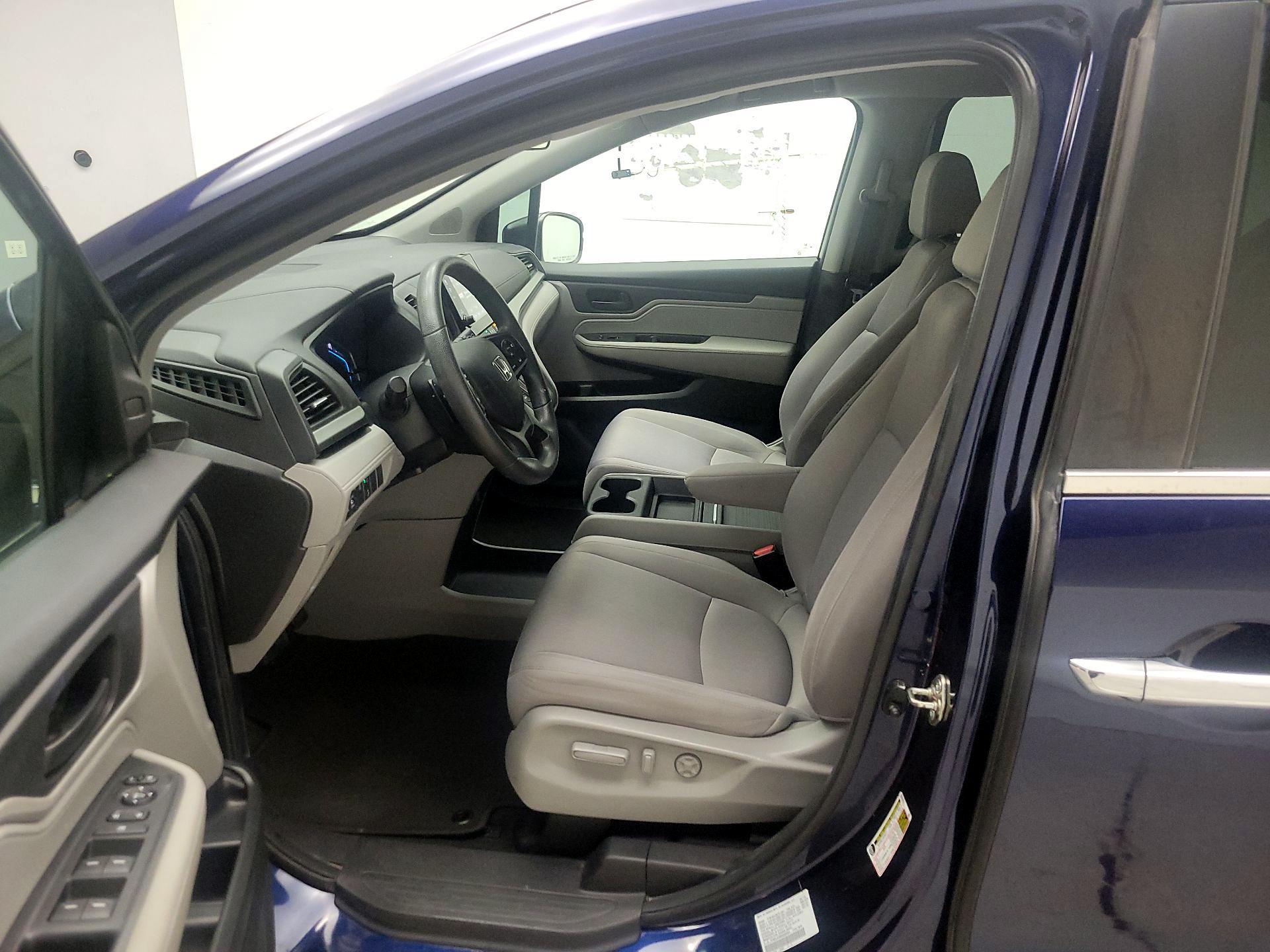 Thumbnail: 2019 Honda Odyssey - 9