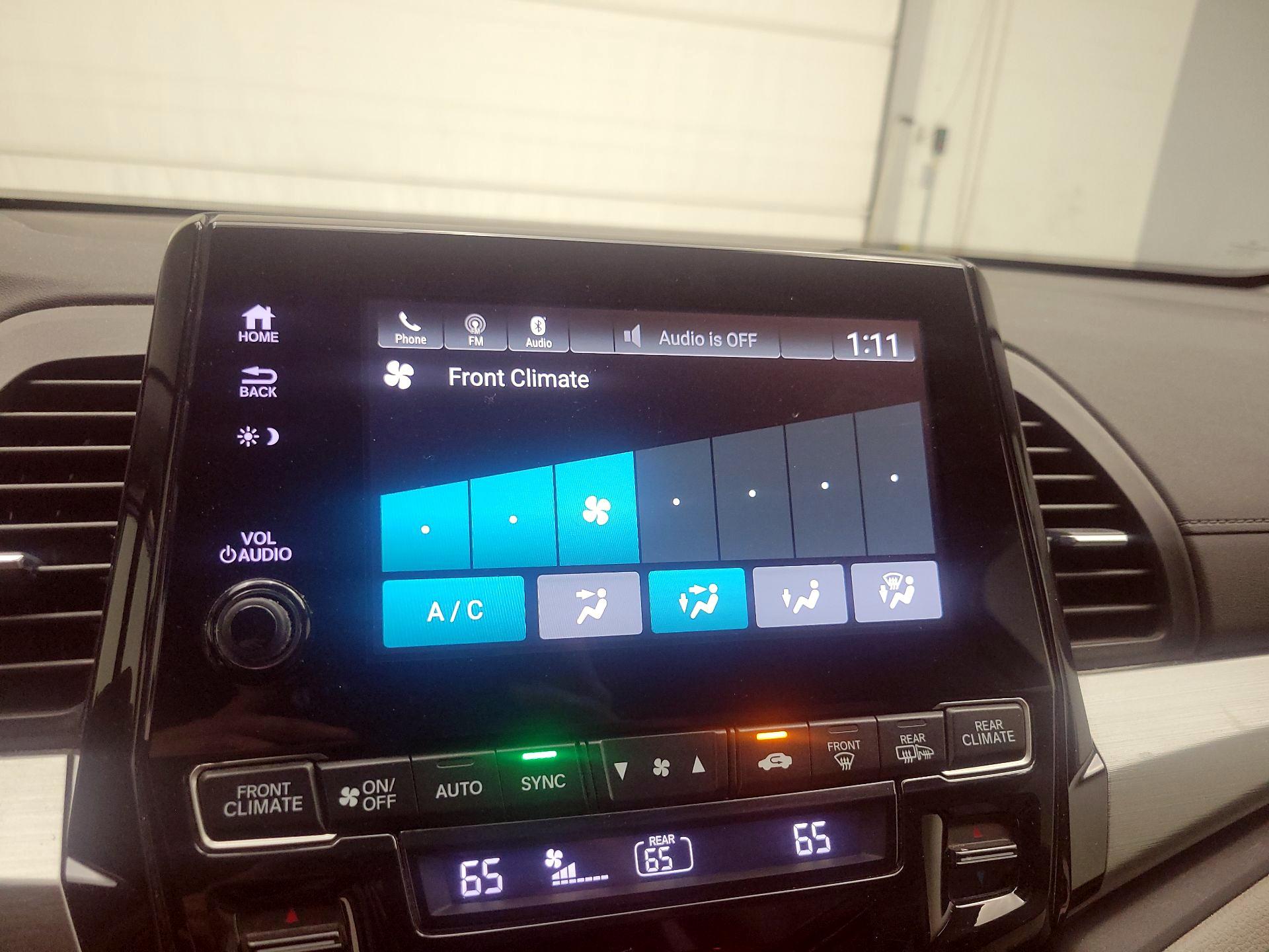 Thumbnail: 2019 Honda Odyssey - 14