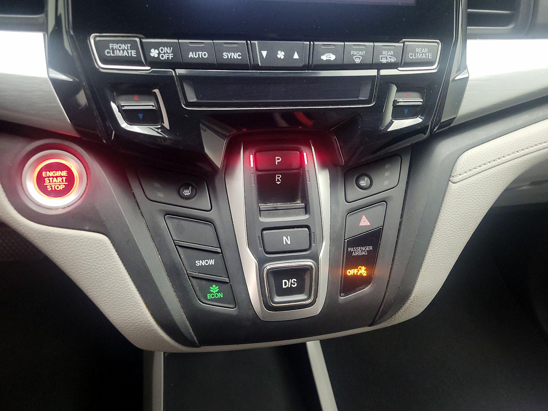Thumbnail: 2019 Honda Odyssey - 15