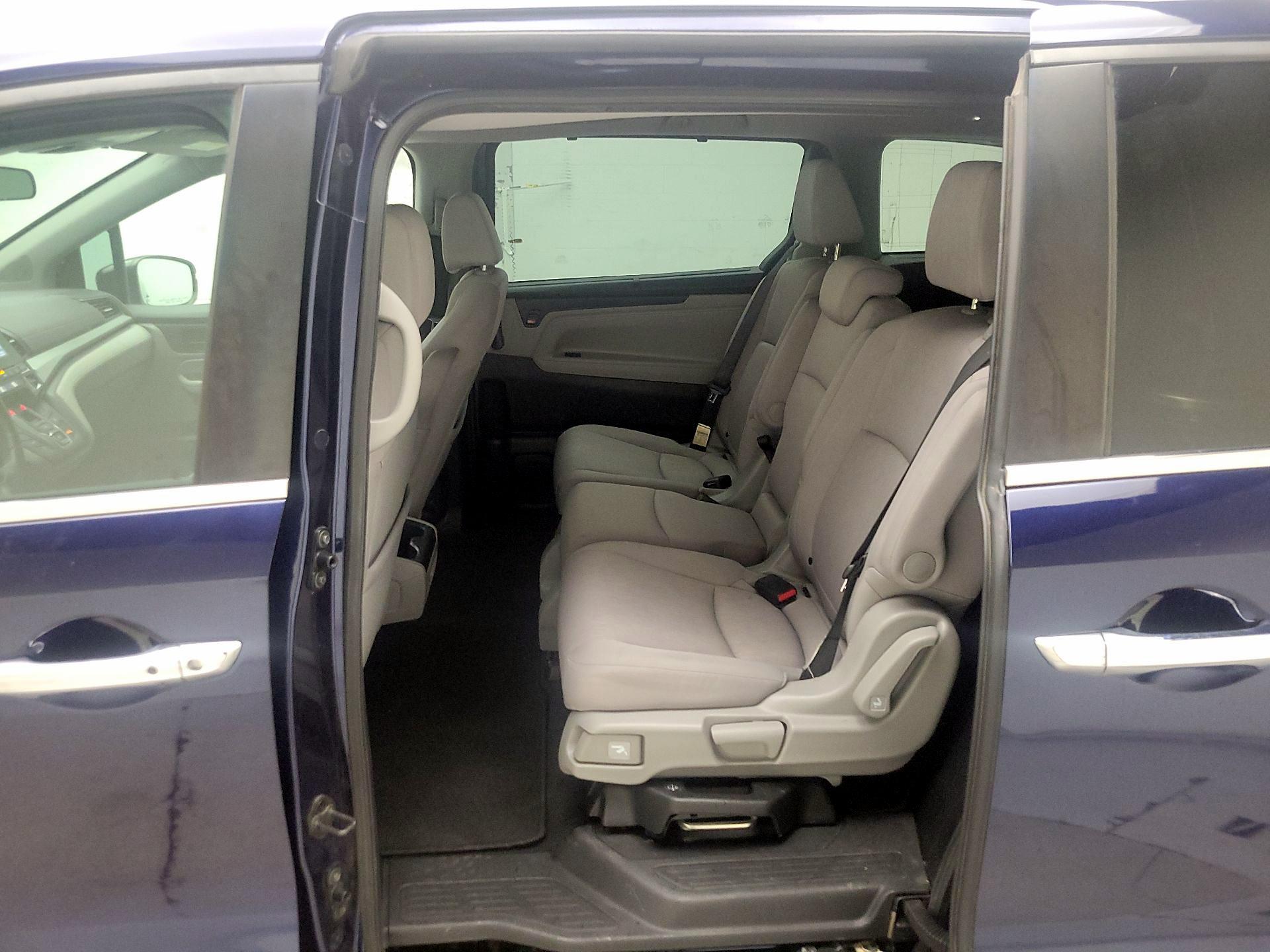 Thumbnail: 2019 Honda Odyssey - 17