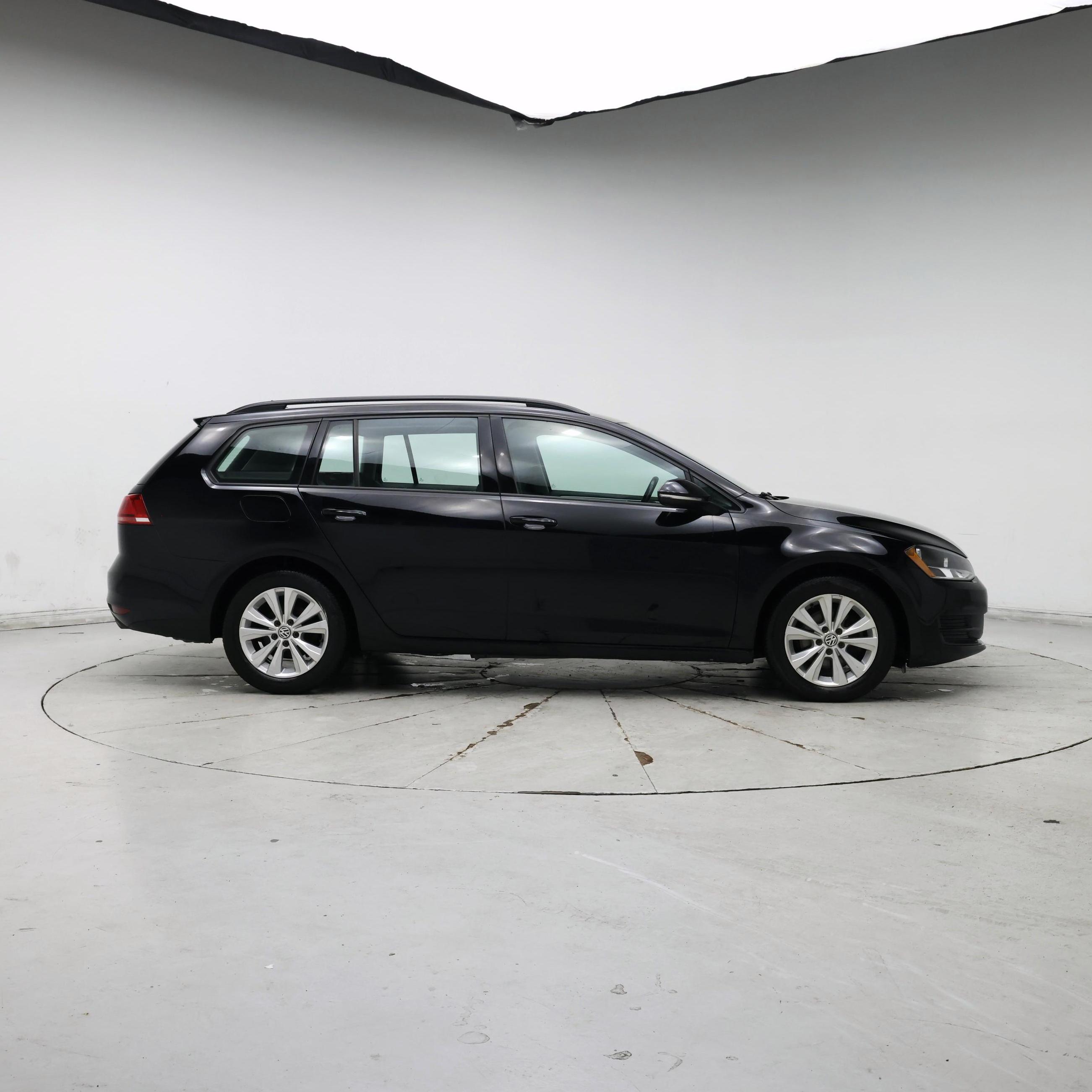 Thumbnail: 2017 Volkswagen Golf - 7