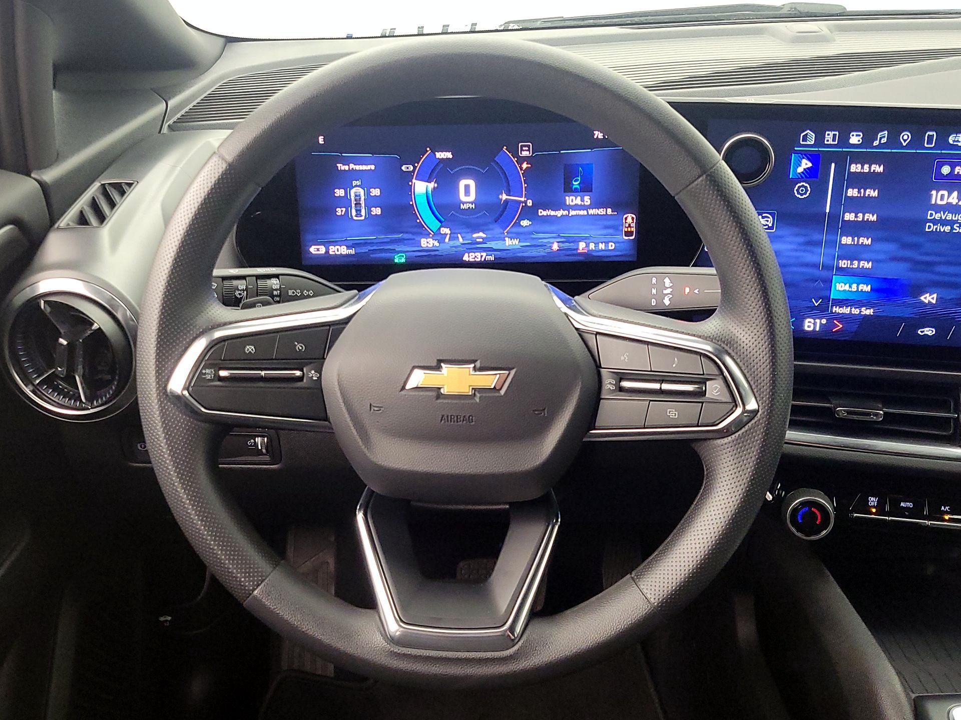 Thumbnail: 2025 Chevrolet Equinox - 10
