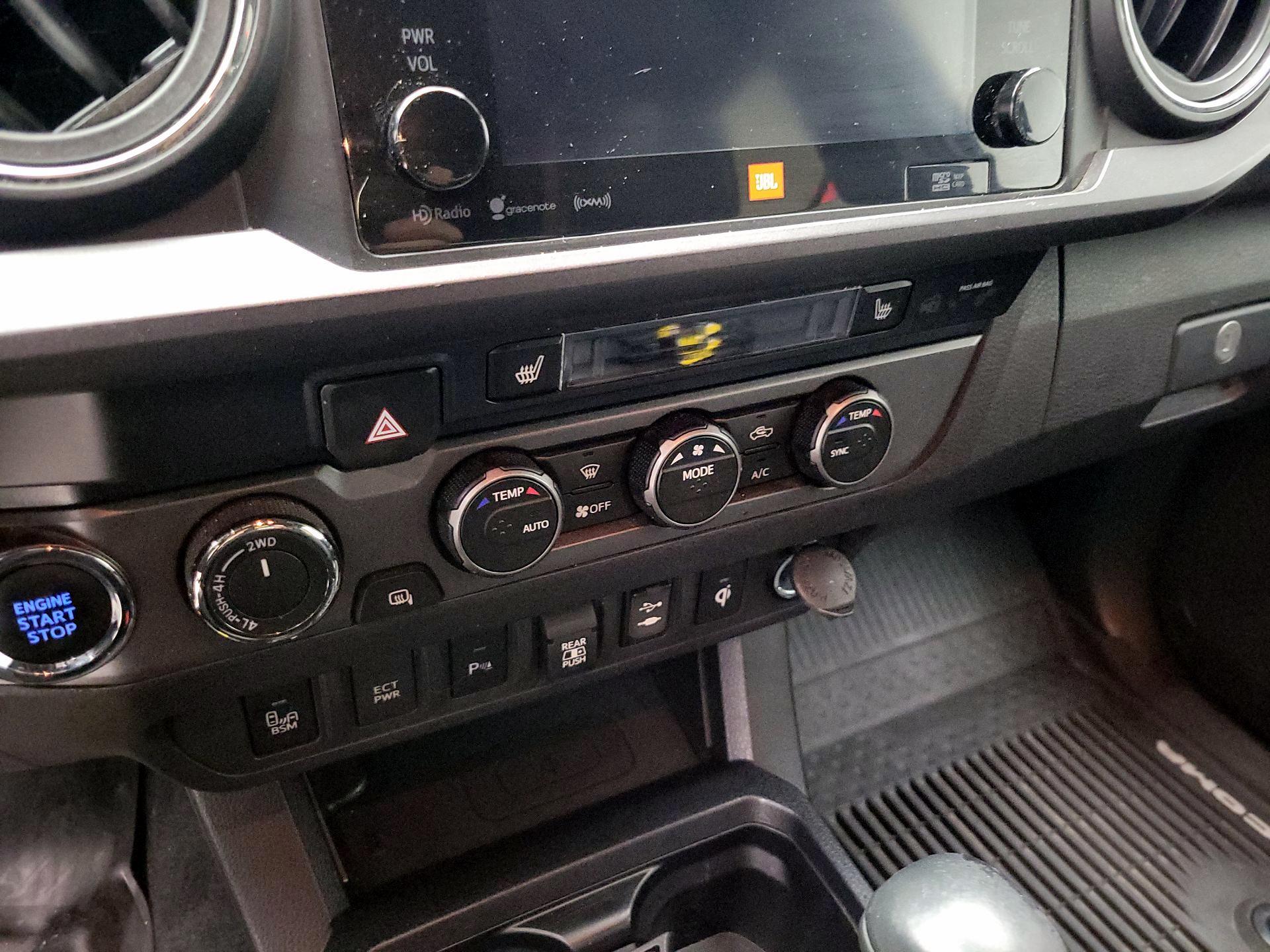 Thumbnail: 2019 Toyota Tacoma - 16