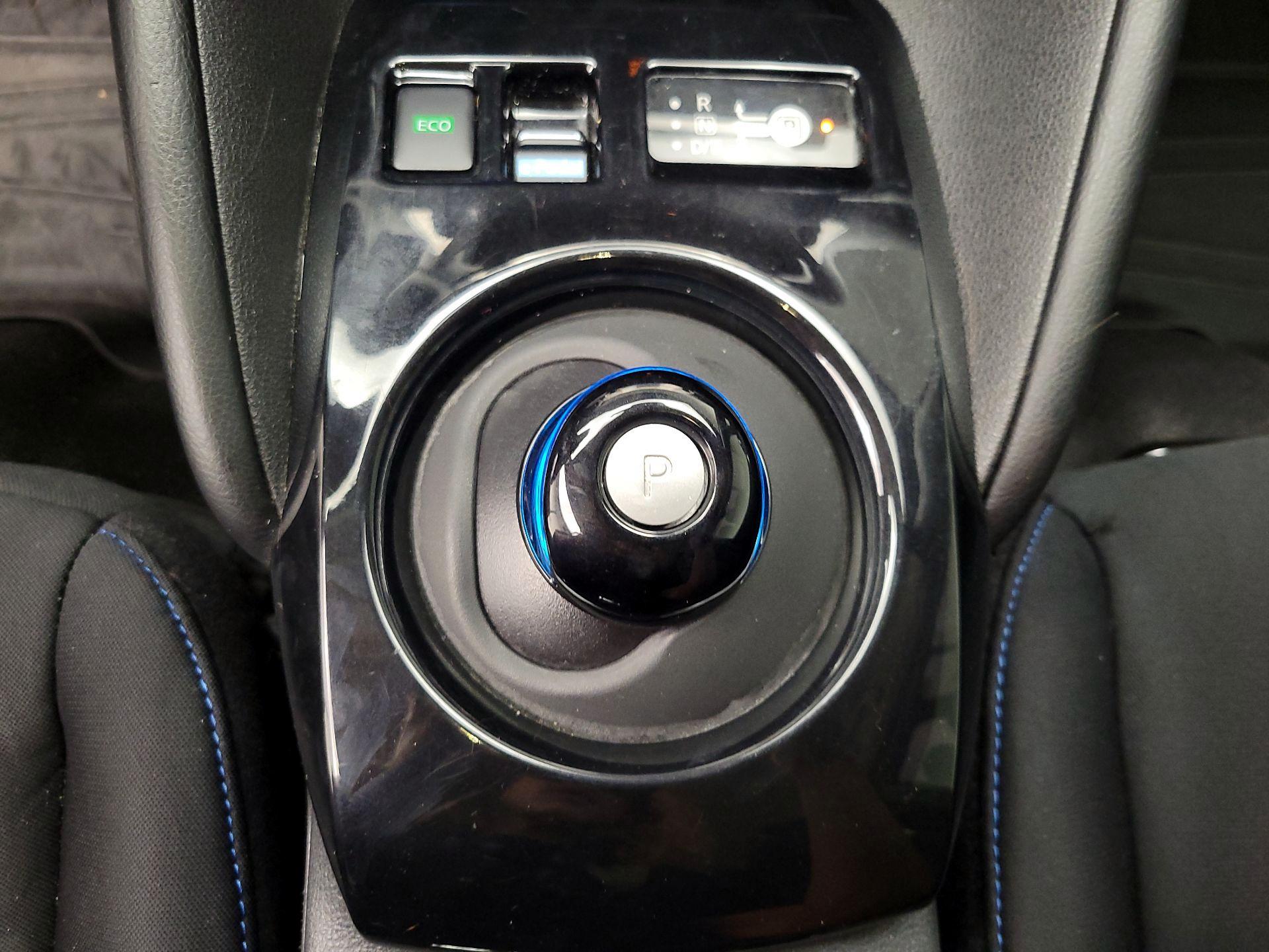 Thumbnail: 2021 Nissan Leaf - 18