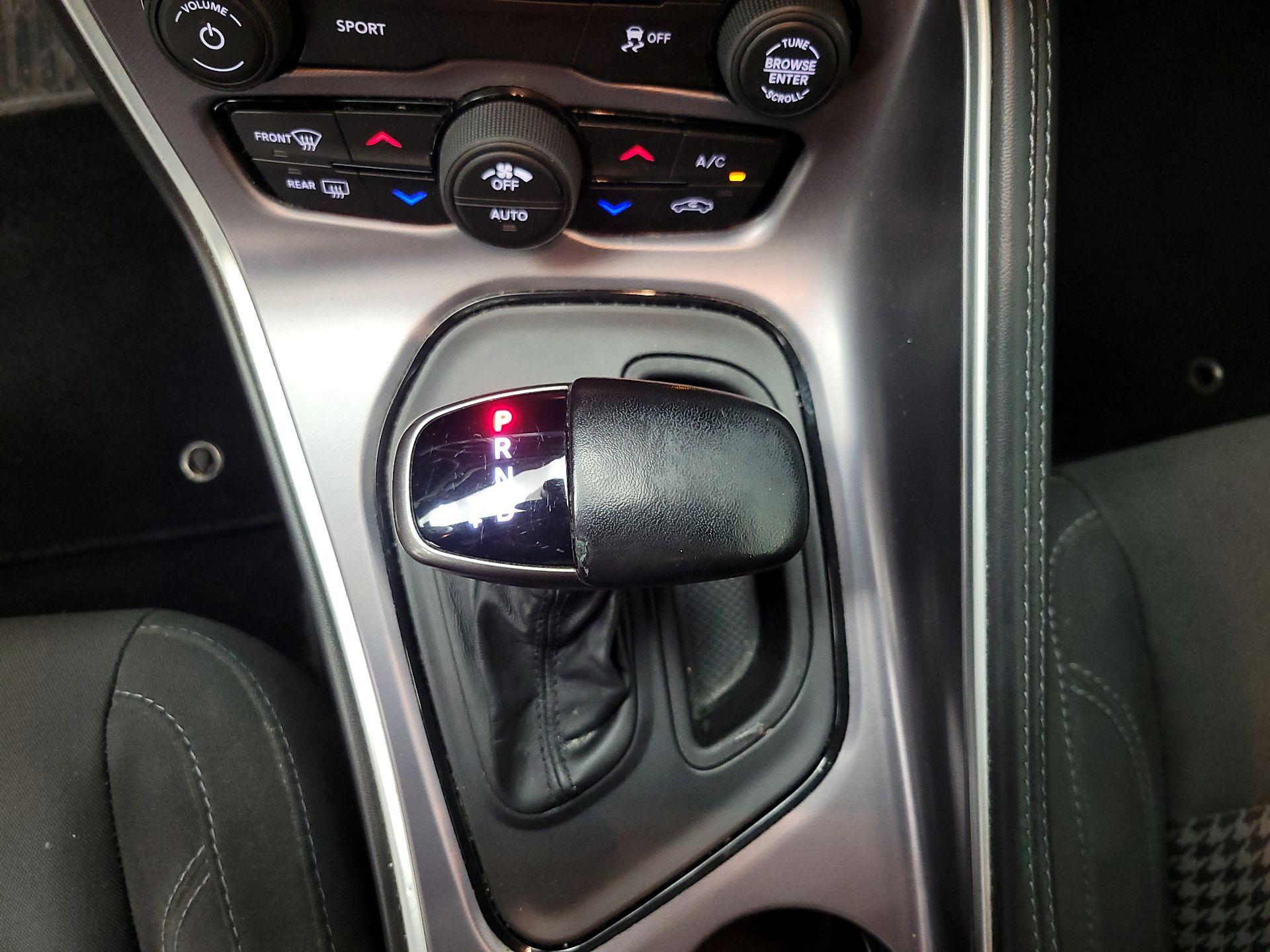 Thumbnail: 2019 Dodge Challenger - 17