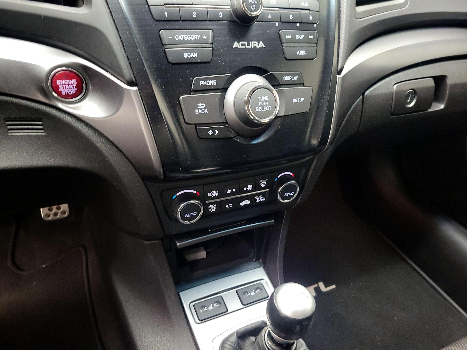Thumbnail: 2014 Acura ILX - 16