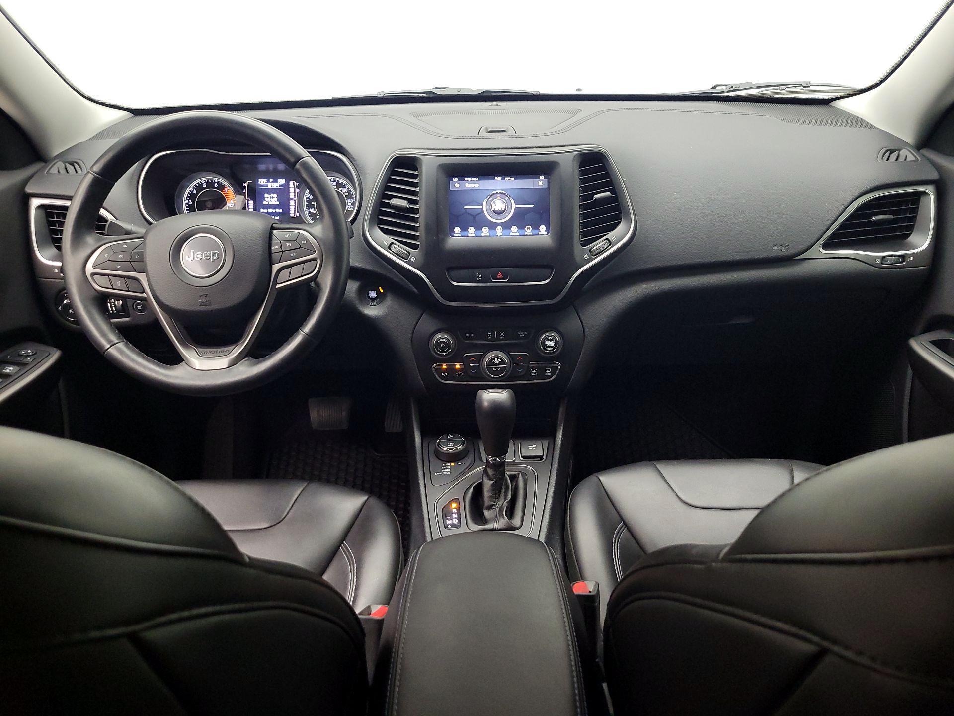 Thumbnail: 2019 Jeep Cherokee - 9