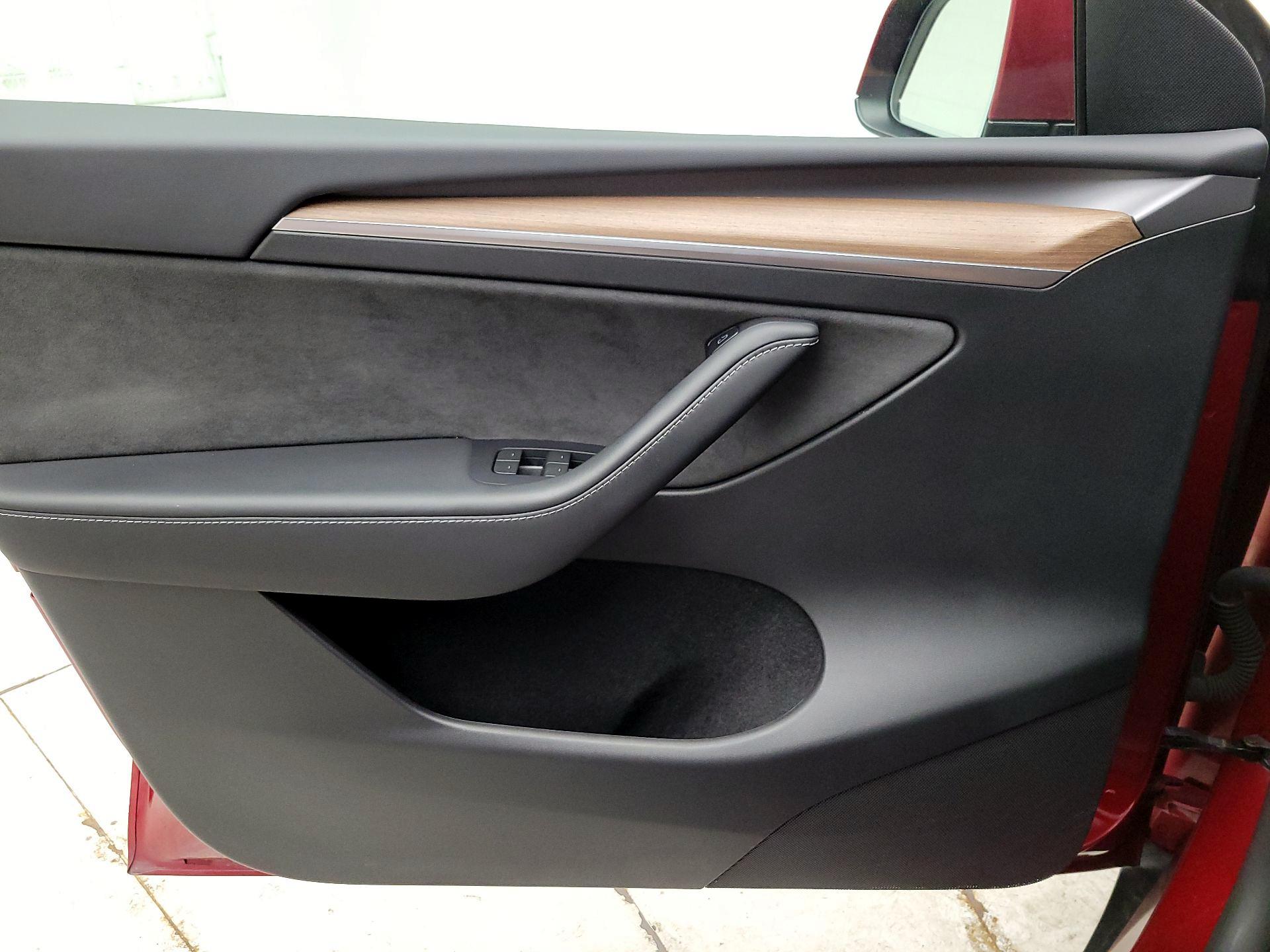 Thumbnail: 2024 Tesla Model Y - 12