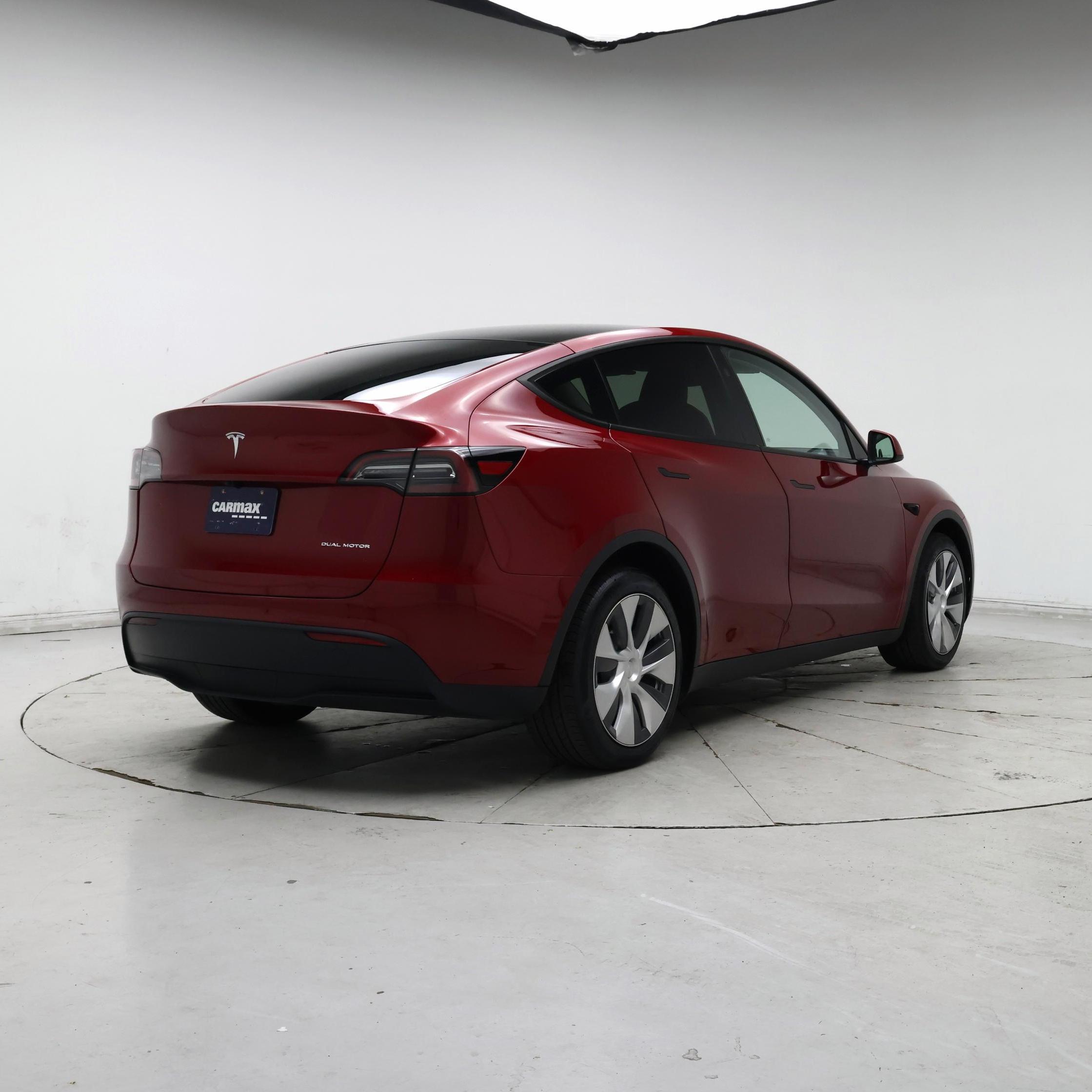 Thumbnail: 2024 Tesla Model Y - 8
