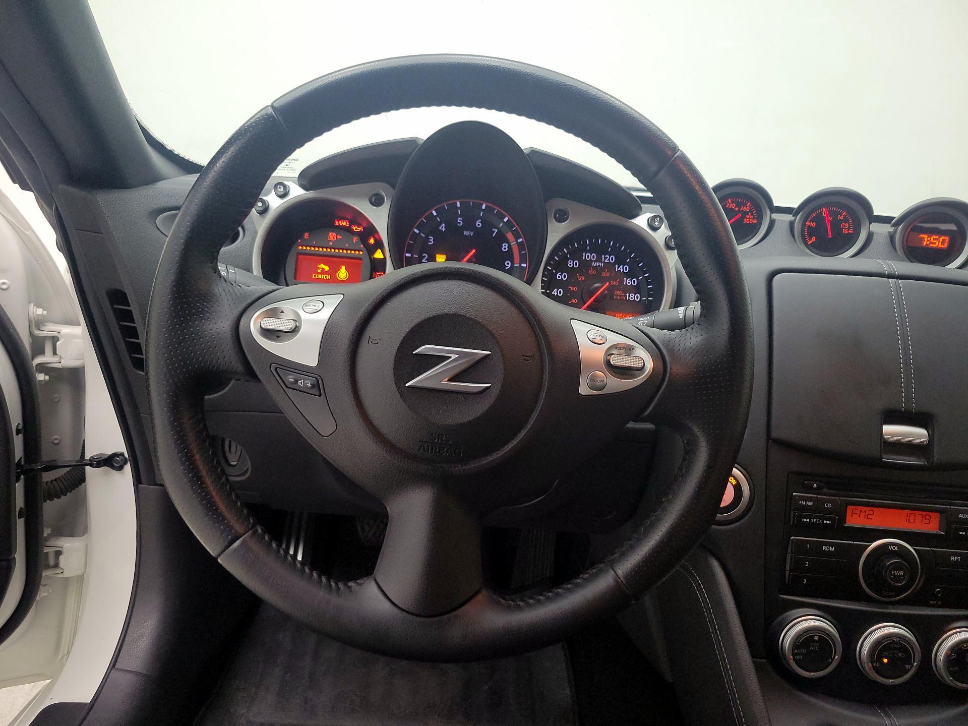 Thumbnail: 2014 Nissan Z - 10