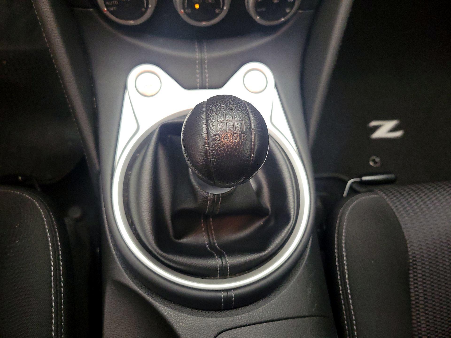 Thumbnail: 2014 Nissan Z - 16