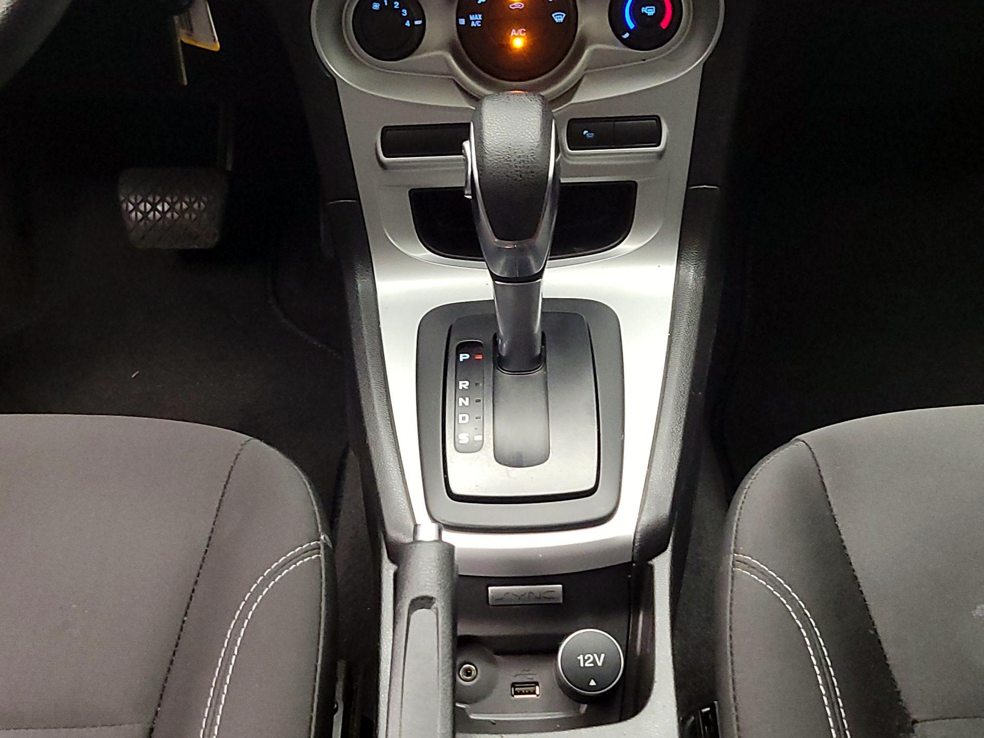 Thumbnail: 2017 Ford Fiesta - 16