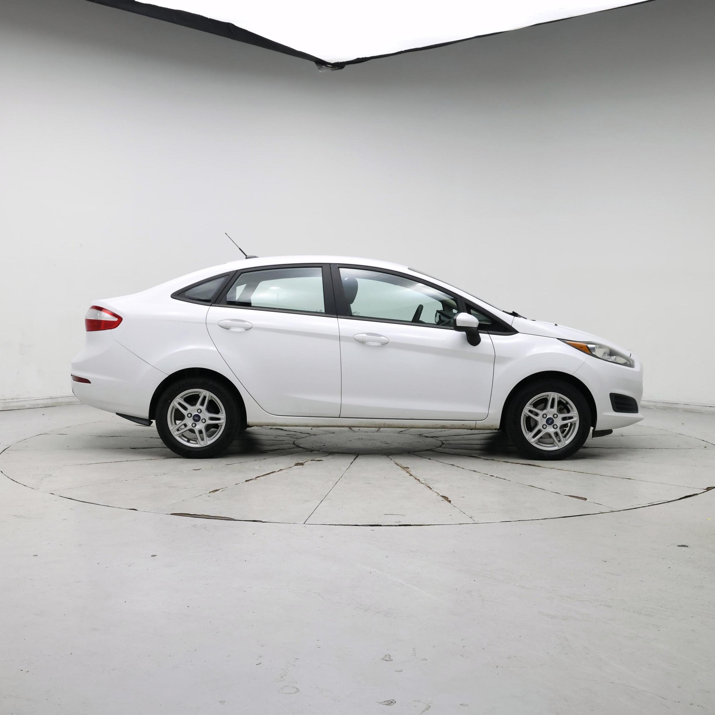 Thumbnail: 2017 Ford Fiesta - 7