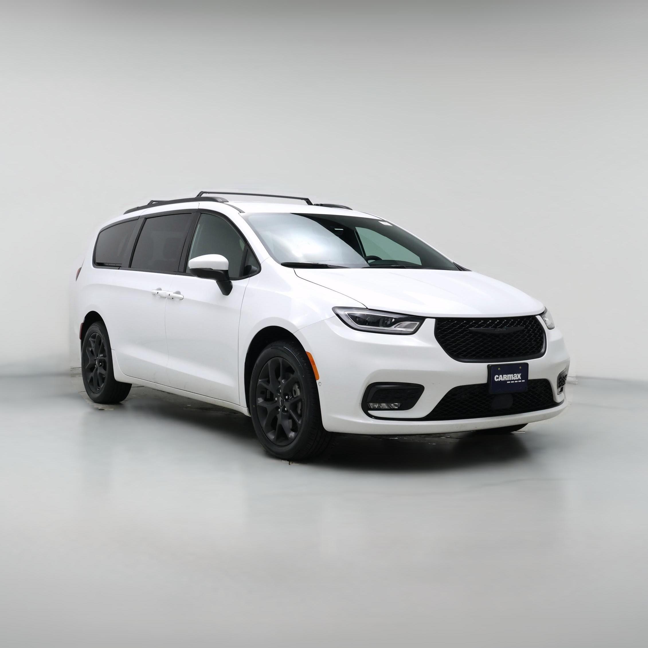 Thumbnail: 2023 Chrysler Pacifica - 1
