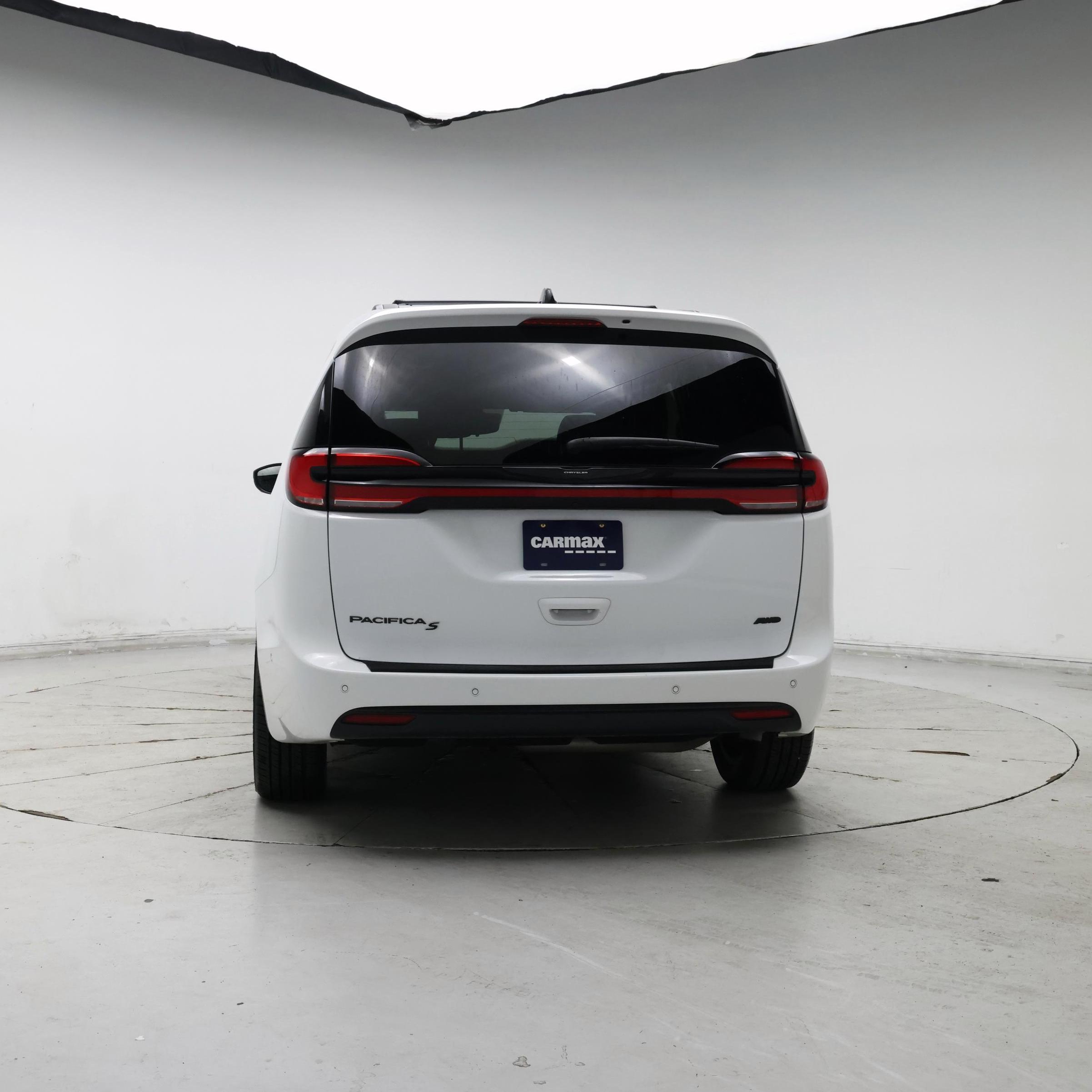 Thumbnail: 2023 Chrysler Pacifica - 6