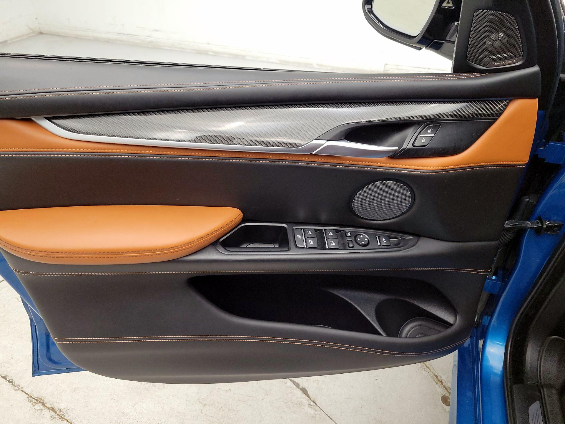 Thumbnail: 2017 BMW X5 - 12