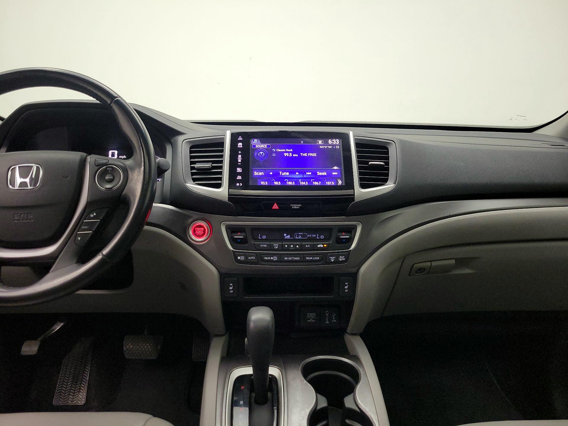 Thumbnail: 2018 Honda Pilot - 9
