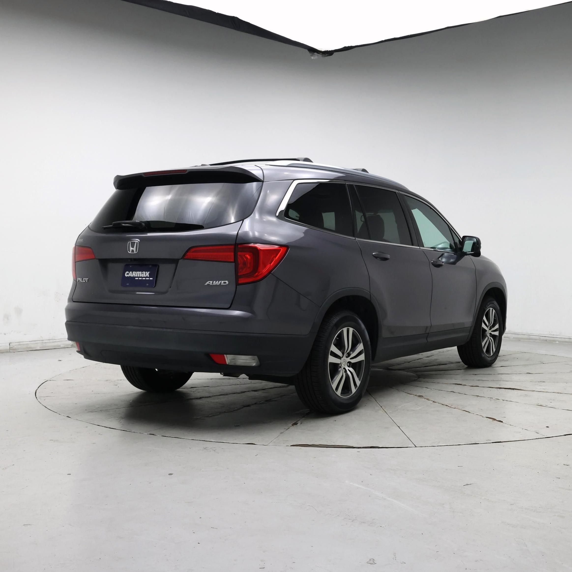 Thumbnail: 2018 Honda Pilot - 8