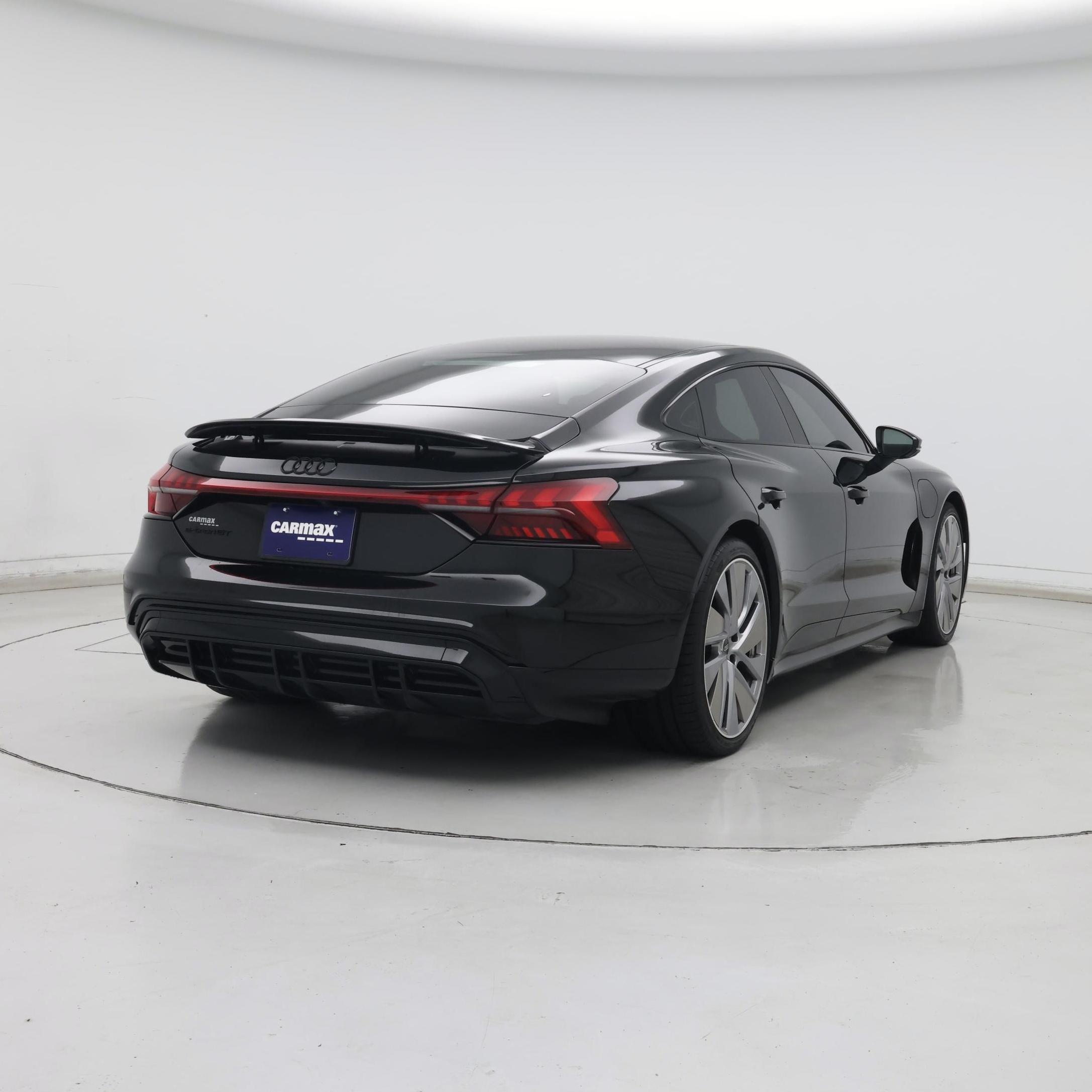 Thumbnail: 2022 Audi e-tron GT - 8