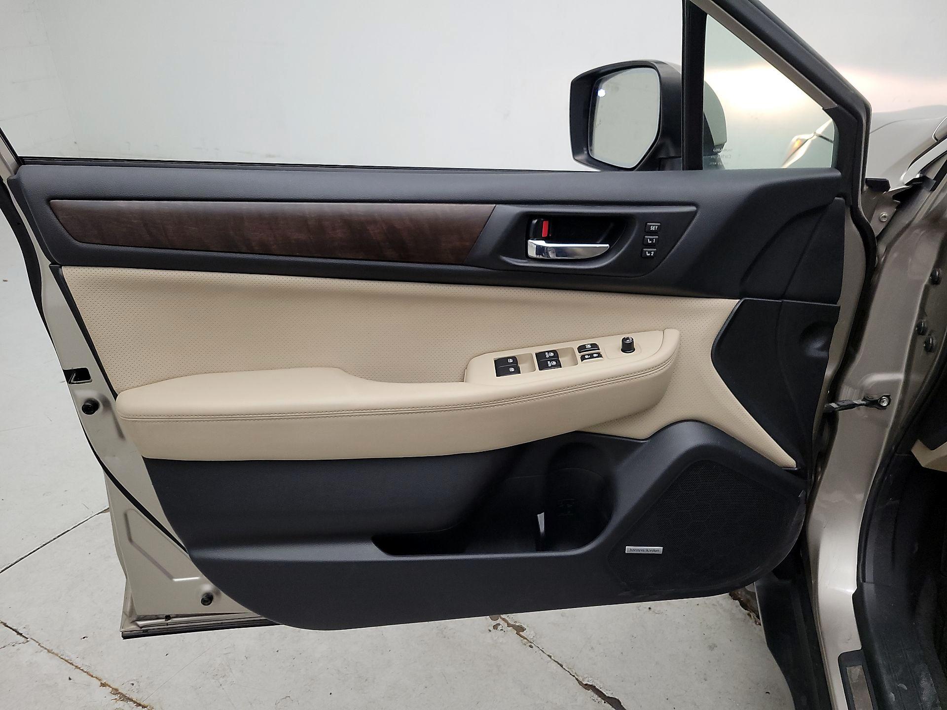 Thumbnail: 2015 Subaru Outback - 12