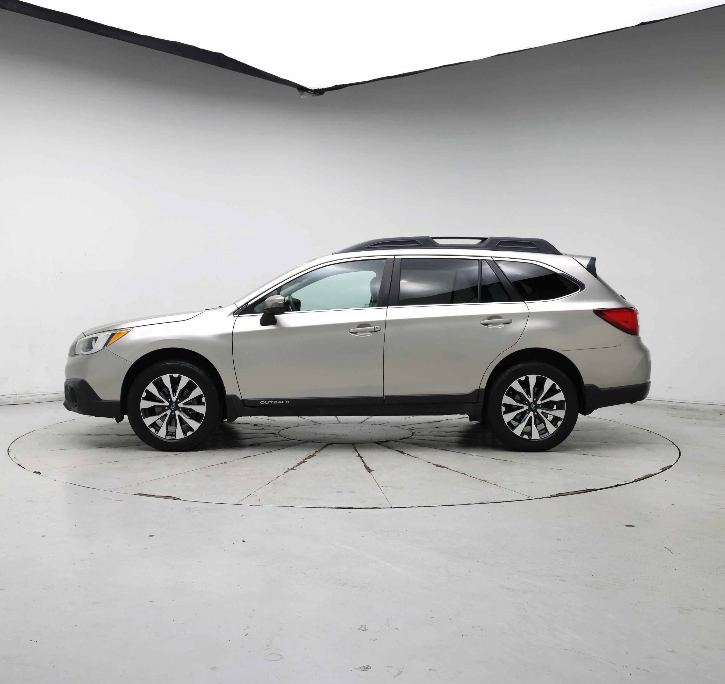 Thumbnail: 2015 Subaru Outback - 3