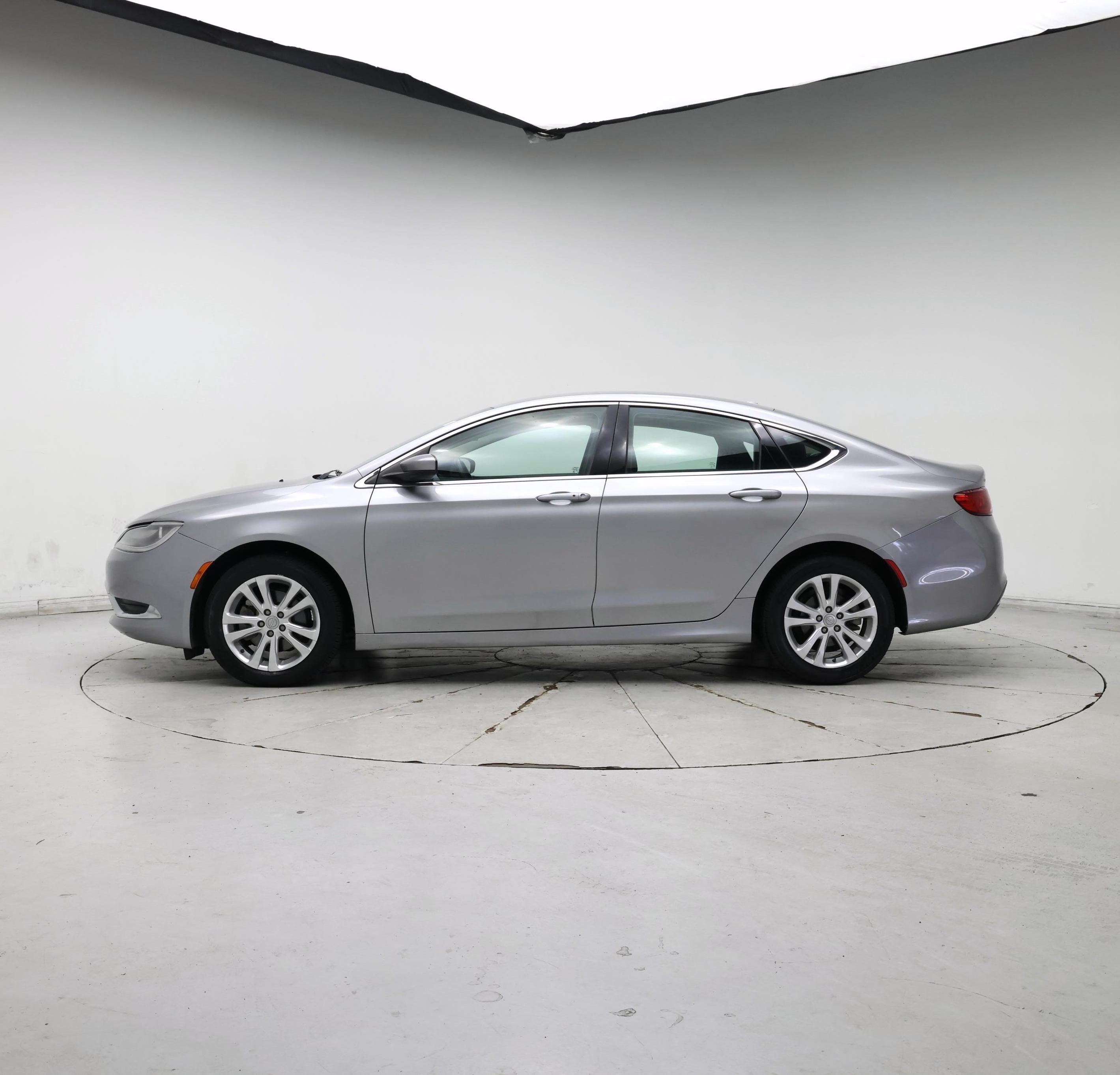 Thumbnail: 2015 Chrysler 200 - 3