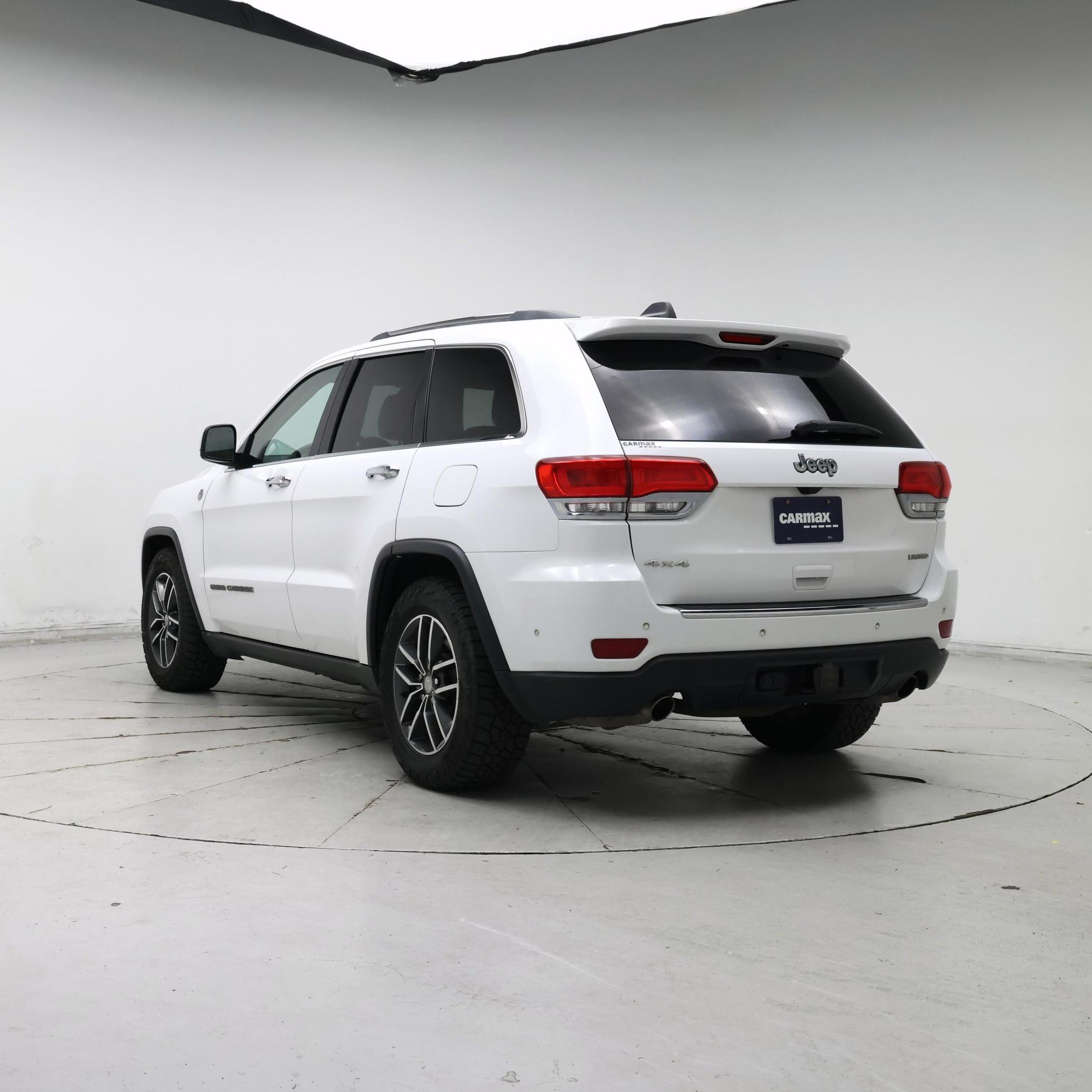 Thumbnail: 2018 Jeep Grand Cherokee - 2