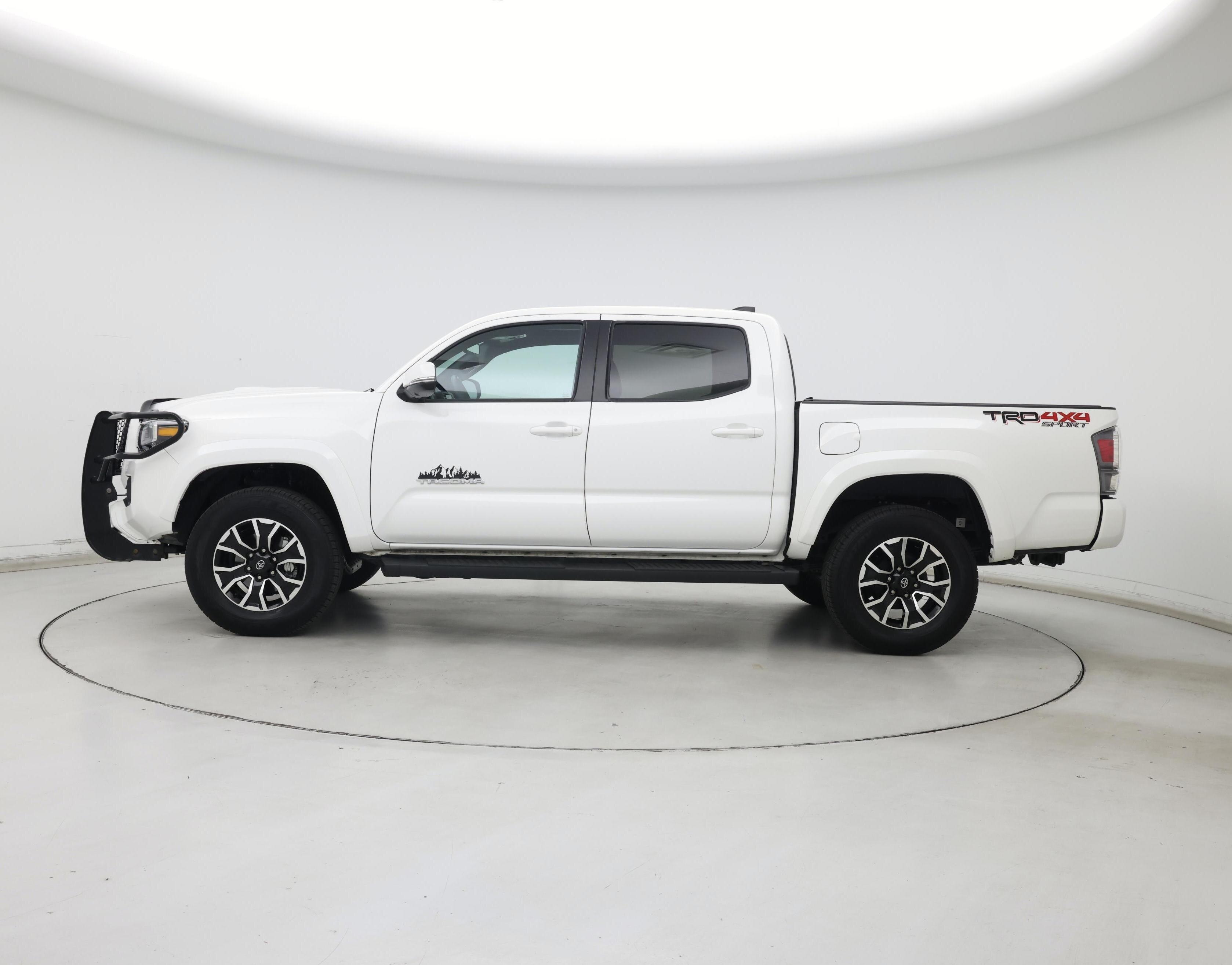 Thumbnail: 2023 Toyota Tacoma - 3