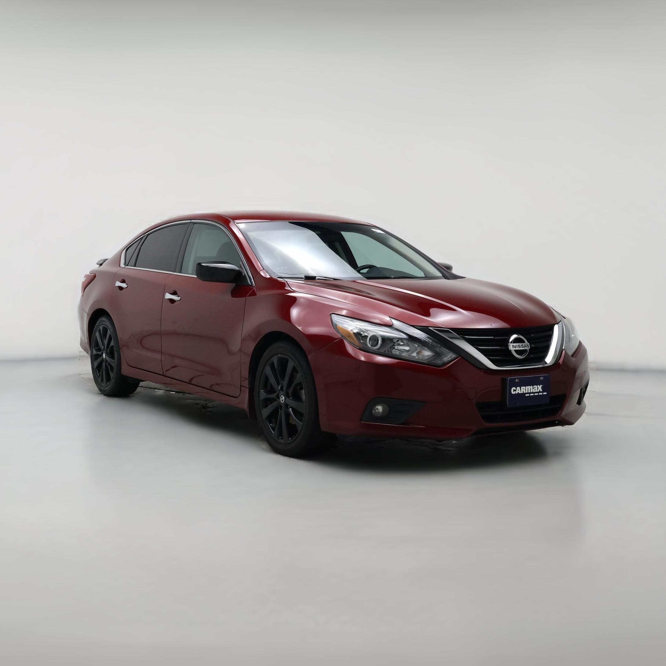 Thumbnail: 2017 Nissan Altima - 1