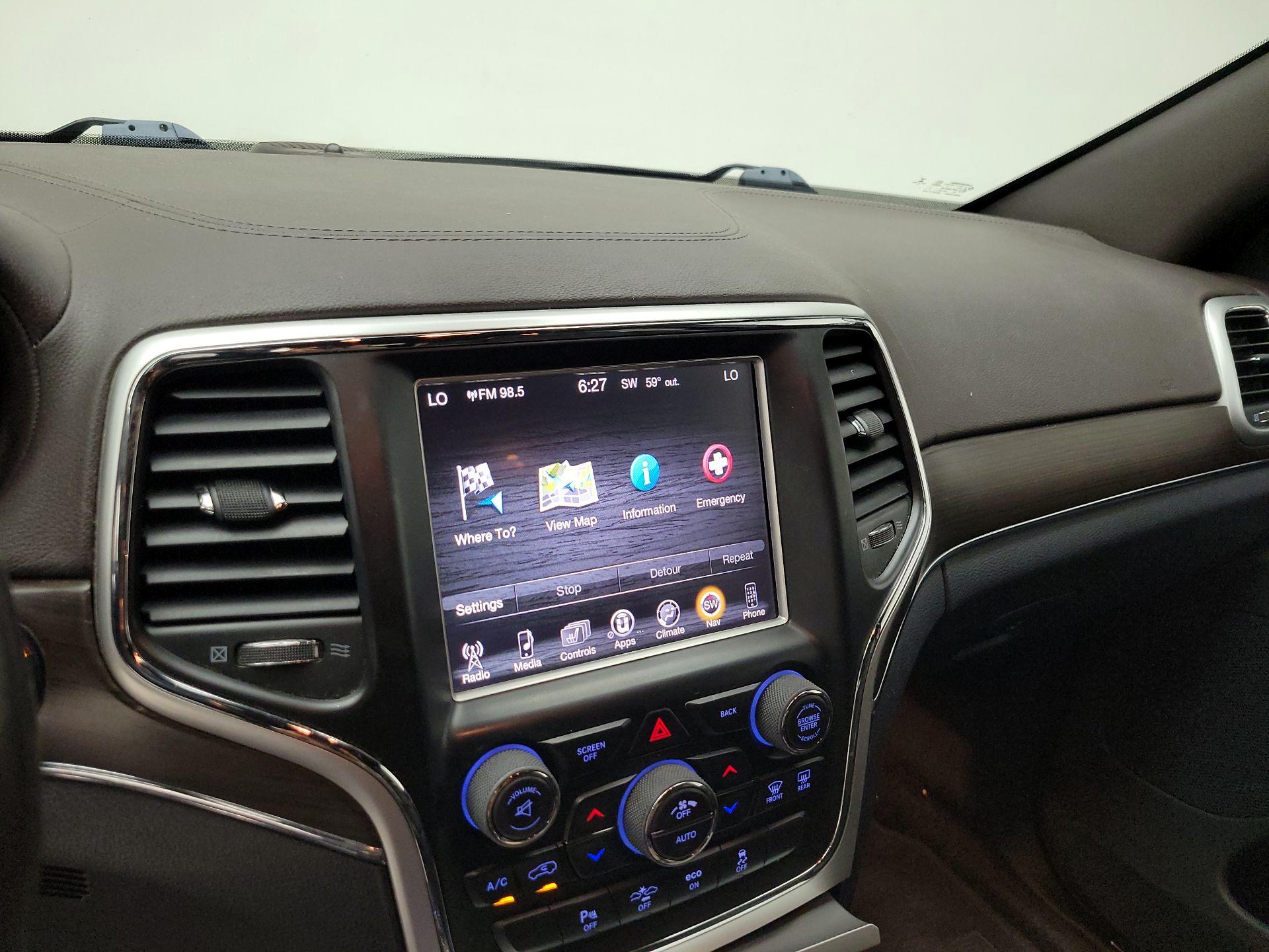 Thumbnail: 2015 Jeep Grand Cherokee - 14