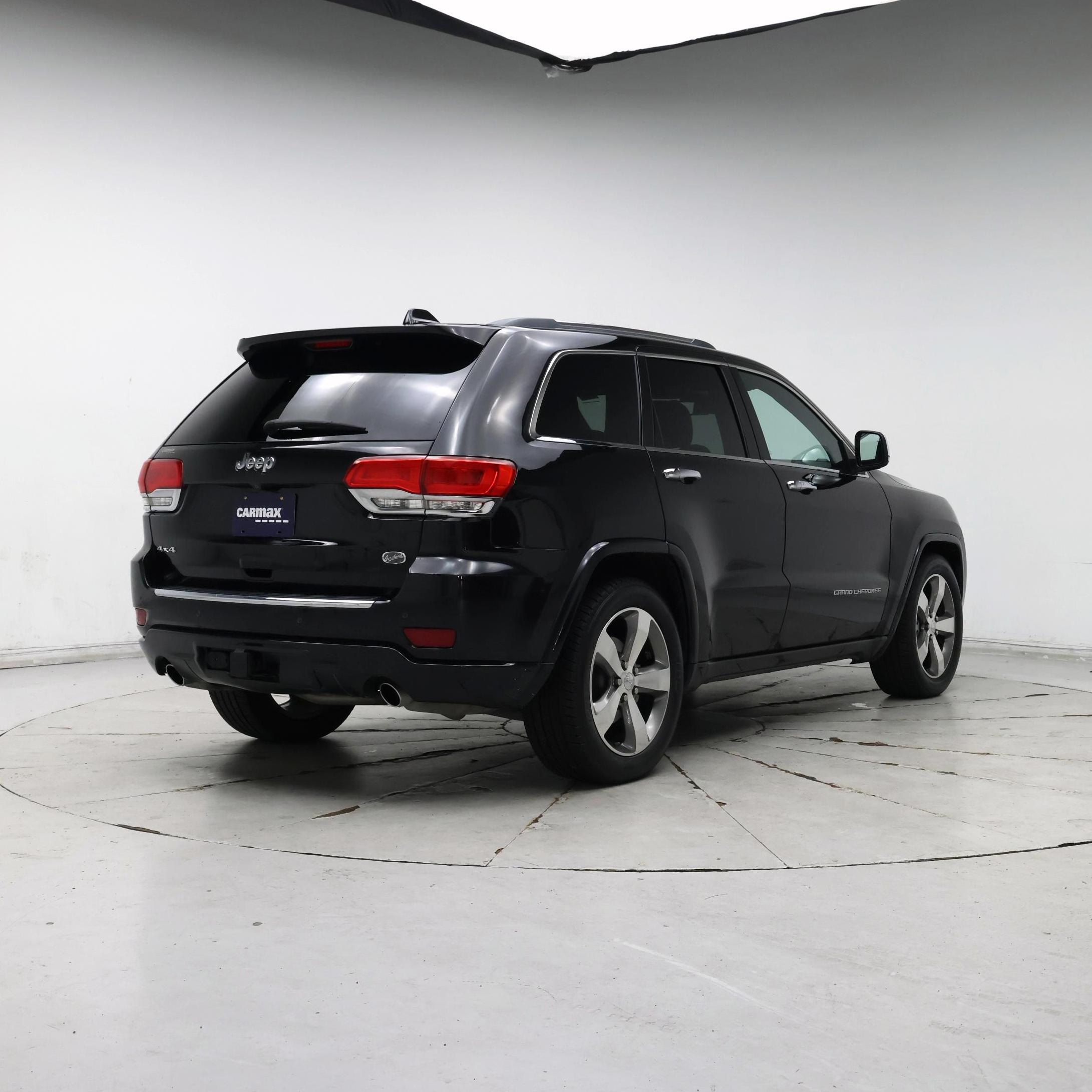 Thumbnail: 2015 Jeep Grand Cherokee - 8