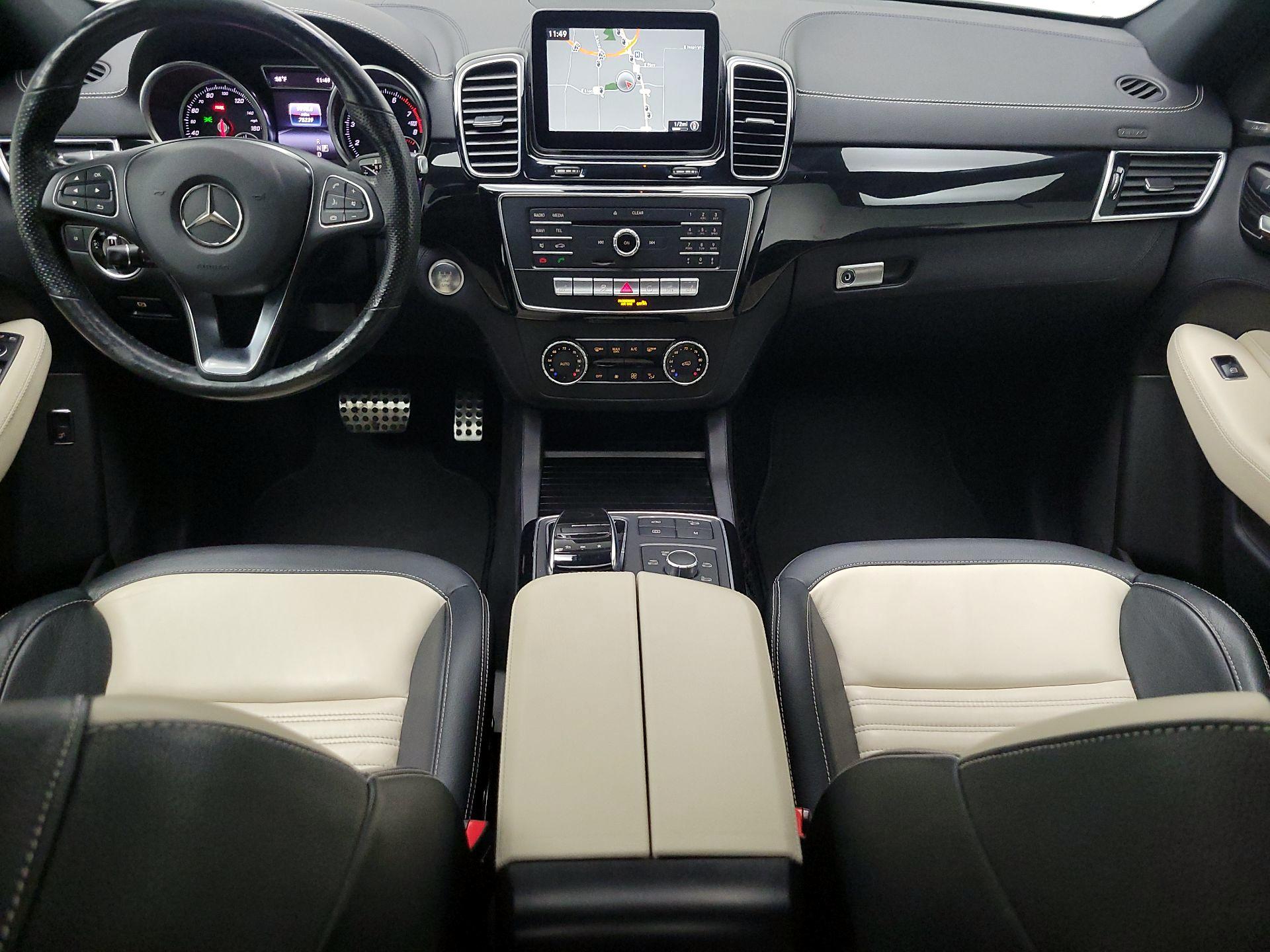 Thumbnail: 2017 Mercedes-Benz GLE - 9