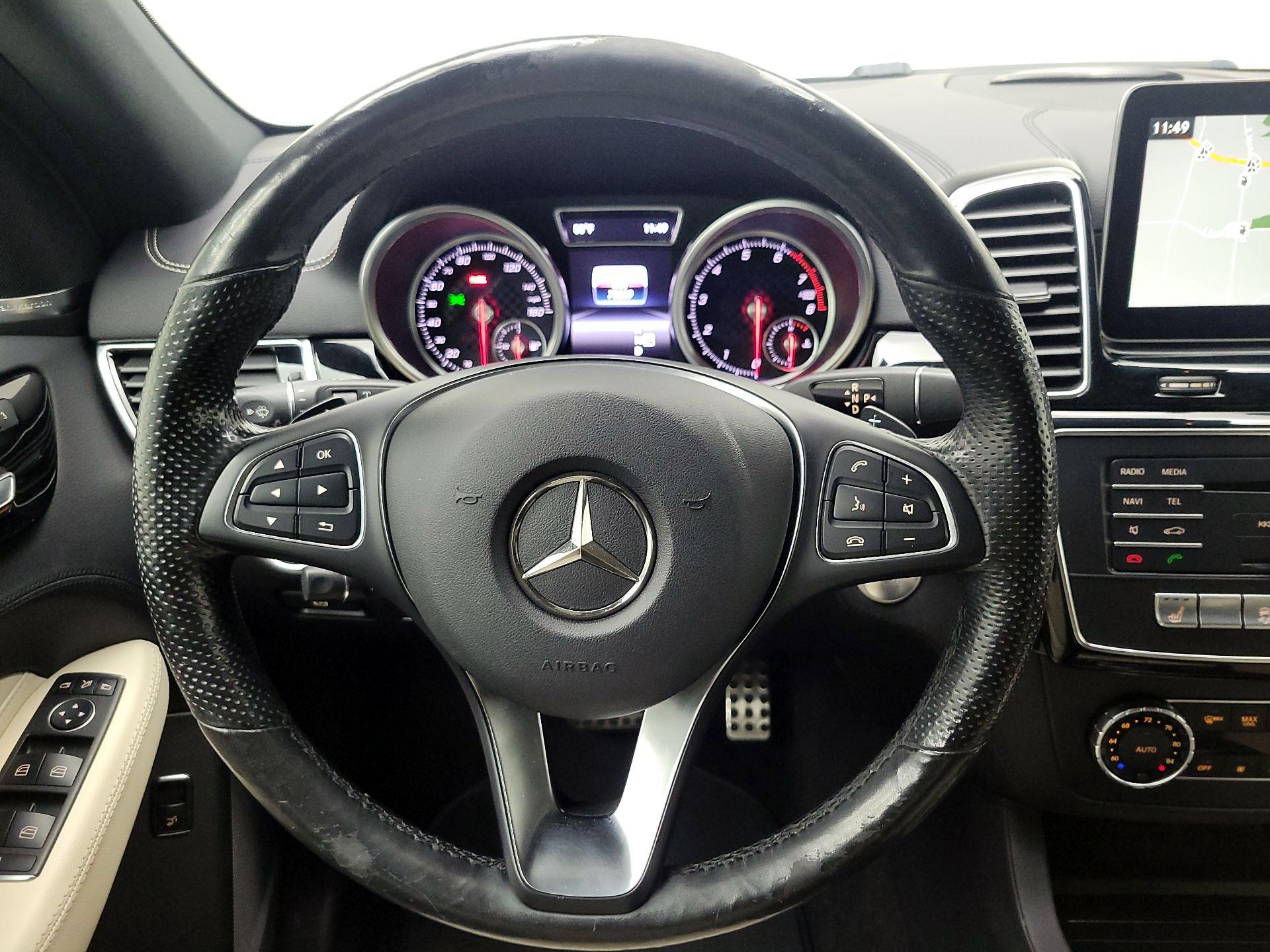 Thumbnail: 2017 Mercedes-Benz GLE - 10