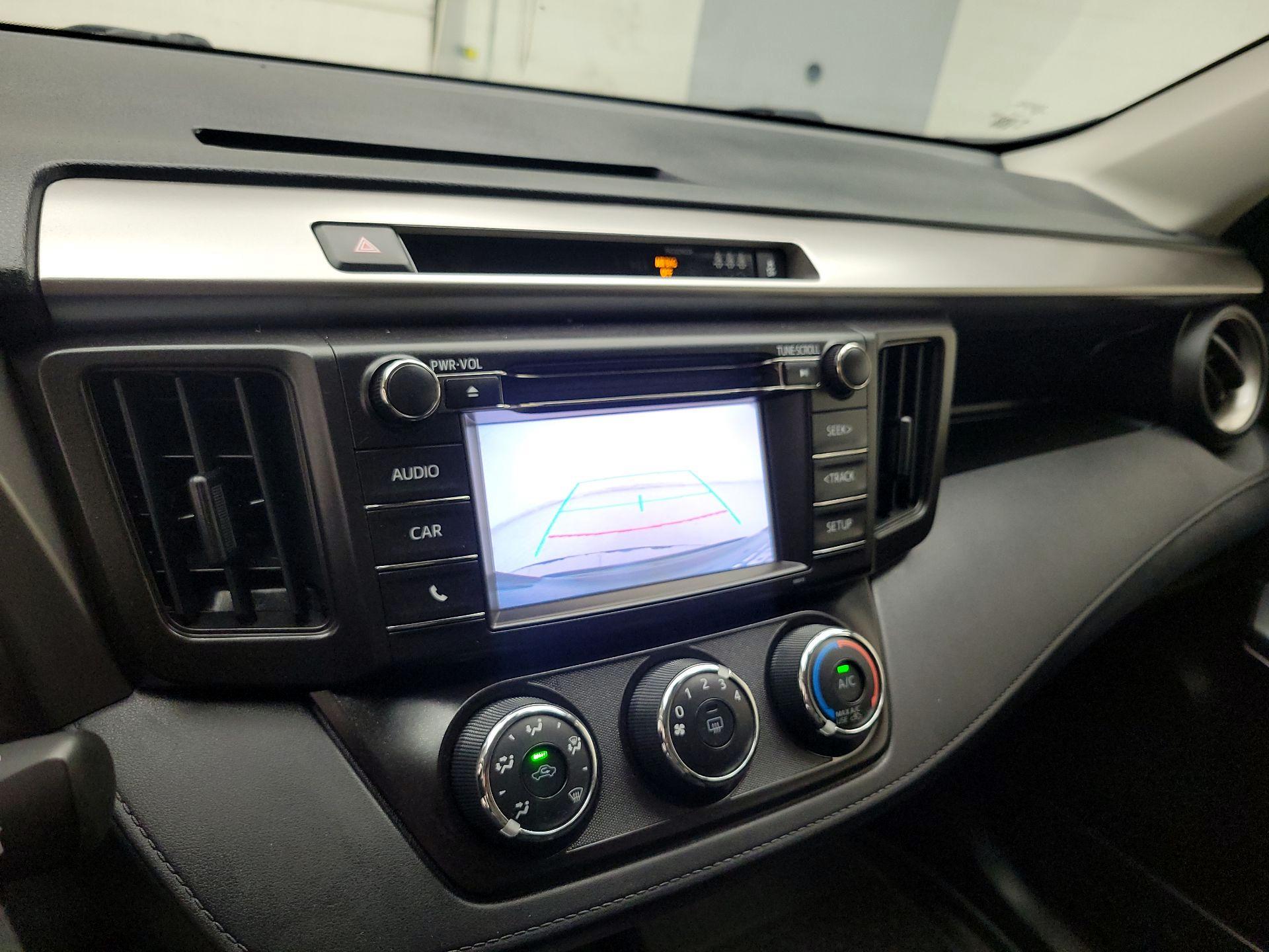 Thumbnail: 2018 Toyota RAV4 - 14