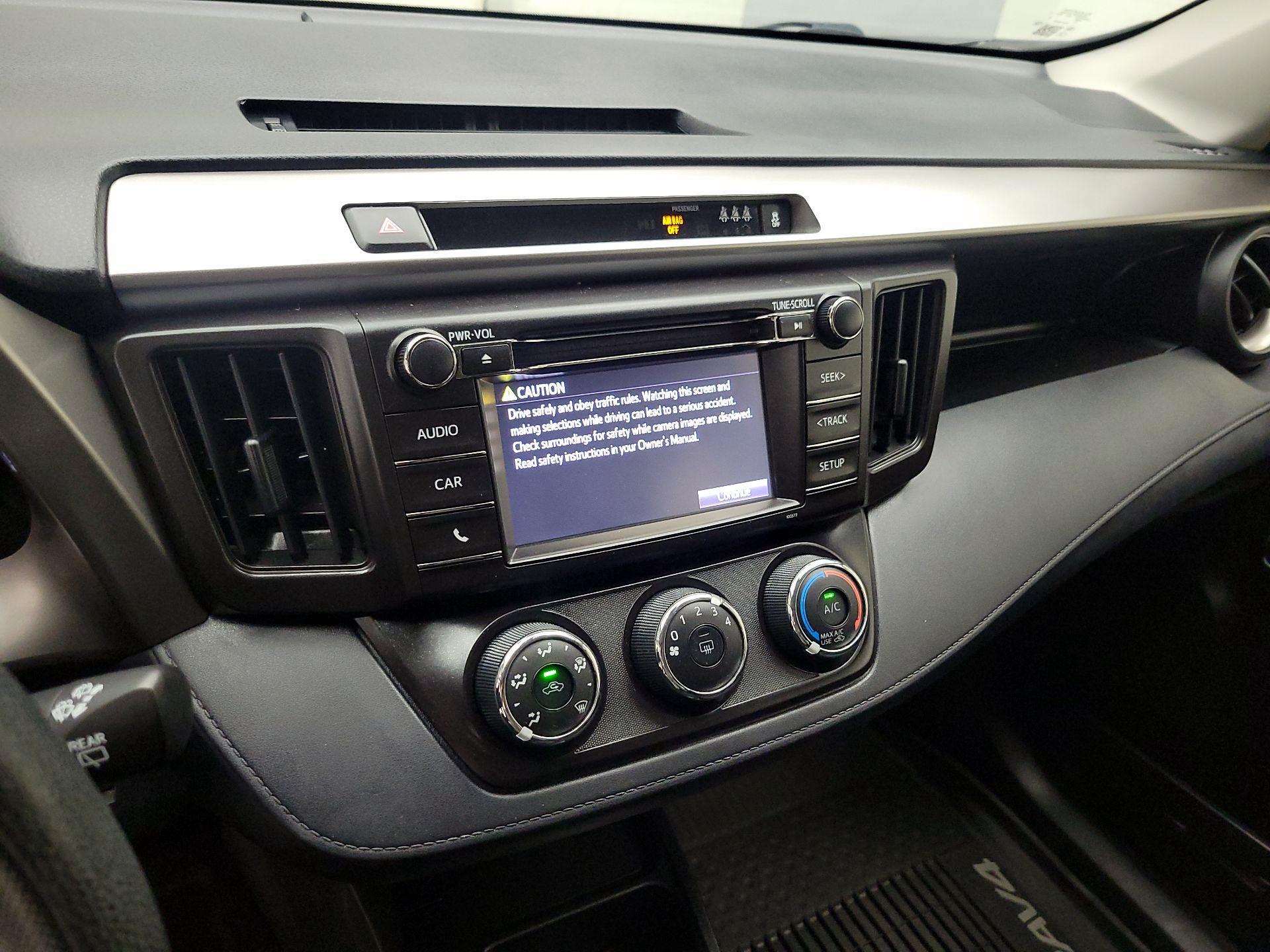 Thumbnail: 2018 Toyota RAV4 - 15