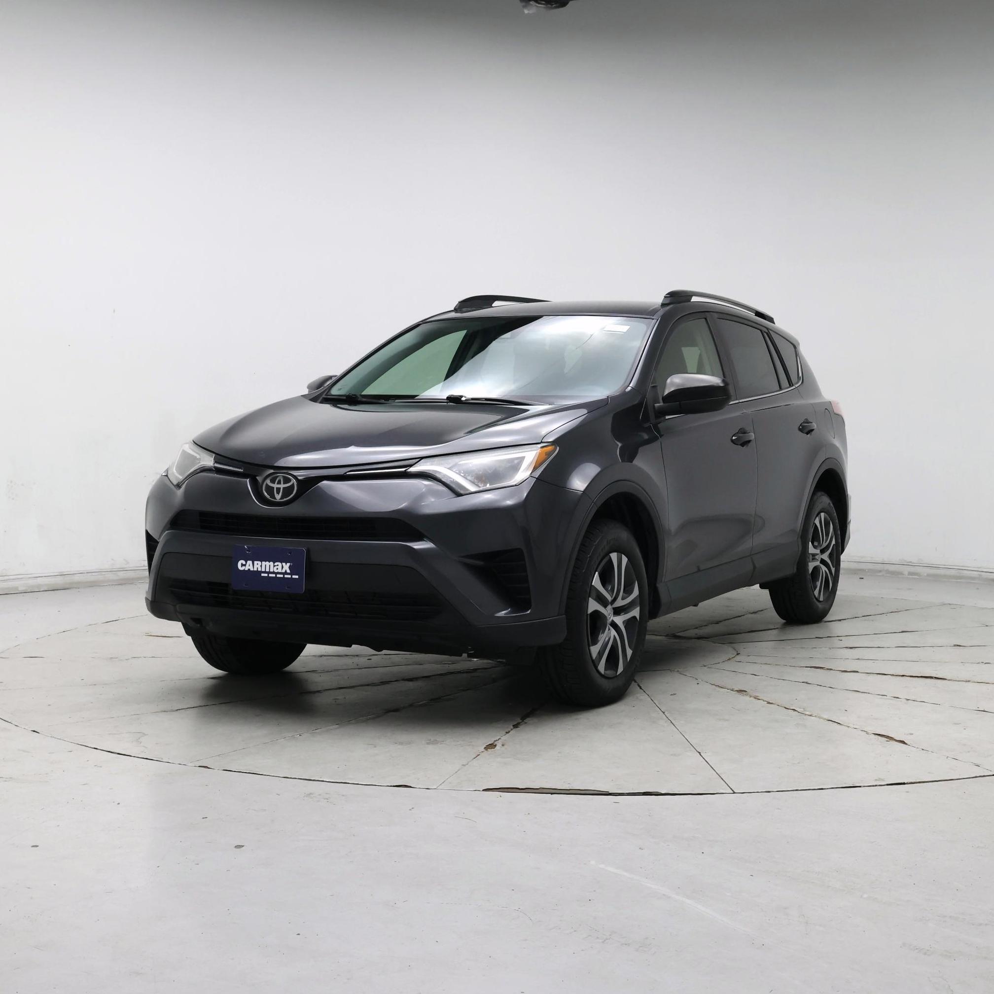 Thumbnail: 2018 Toyota RAV4 - 4